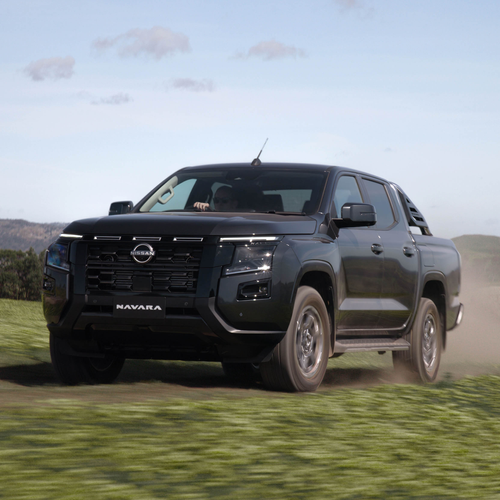 2026 Nissan Navara ST-X Front View