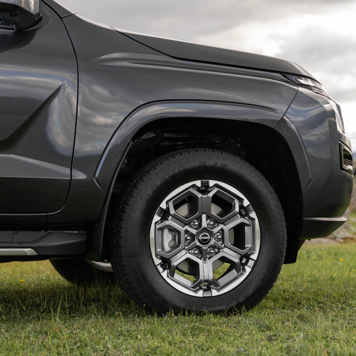 2026 Nissan Navara ST-X Exterior