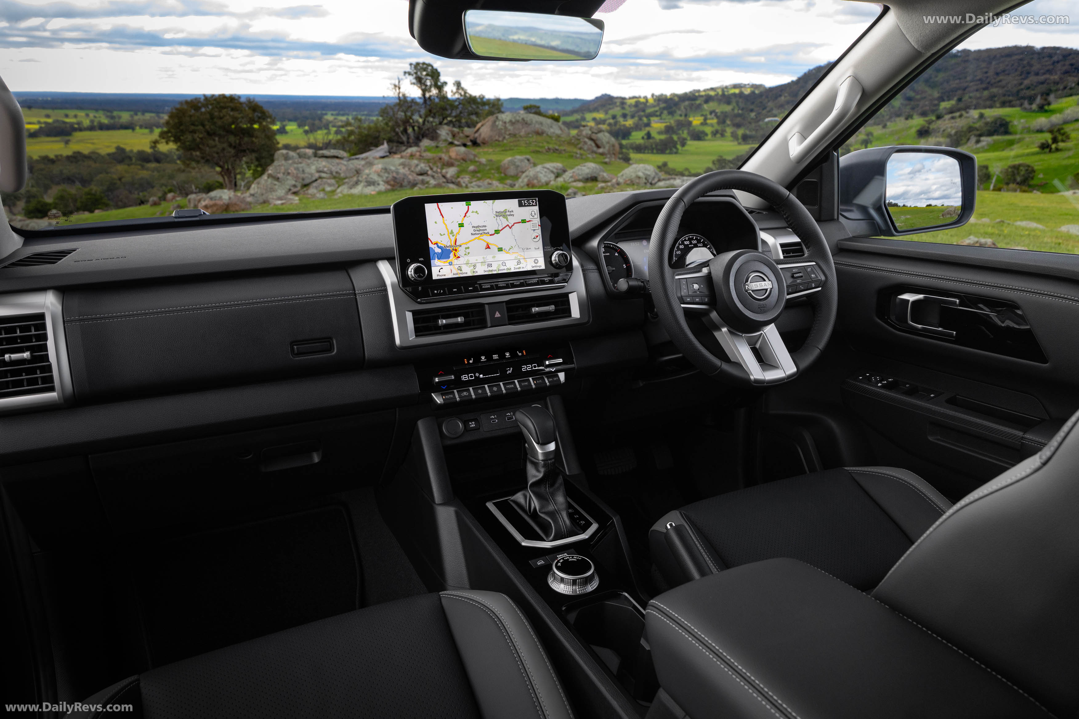 2026 Nissan Navara ST-X Interior