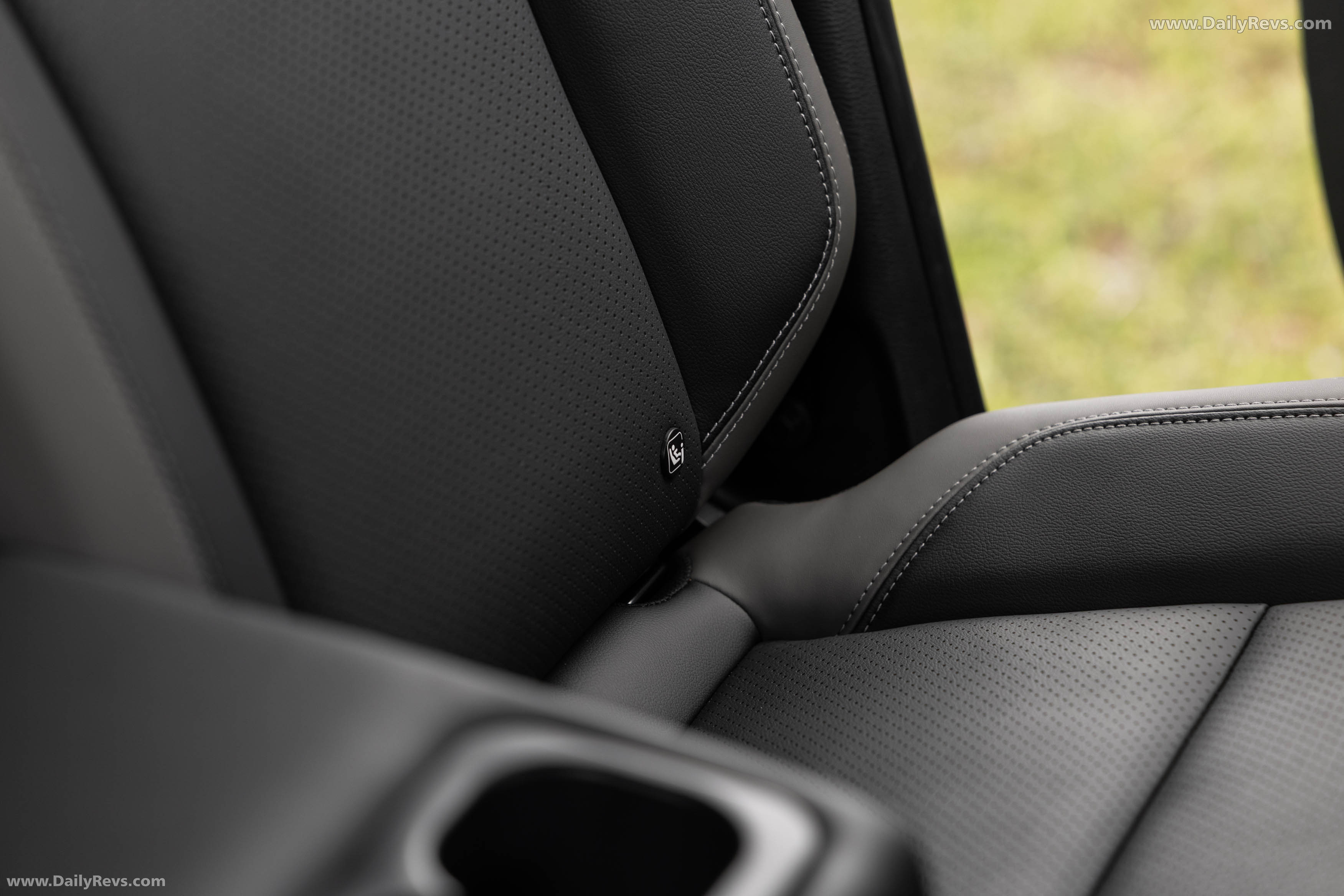 2026 Nissan Navara ST-X Interior