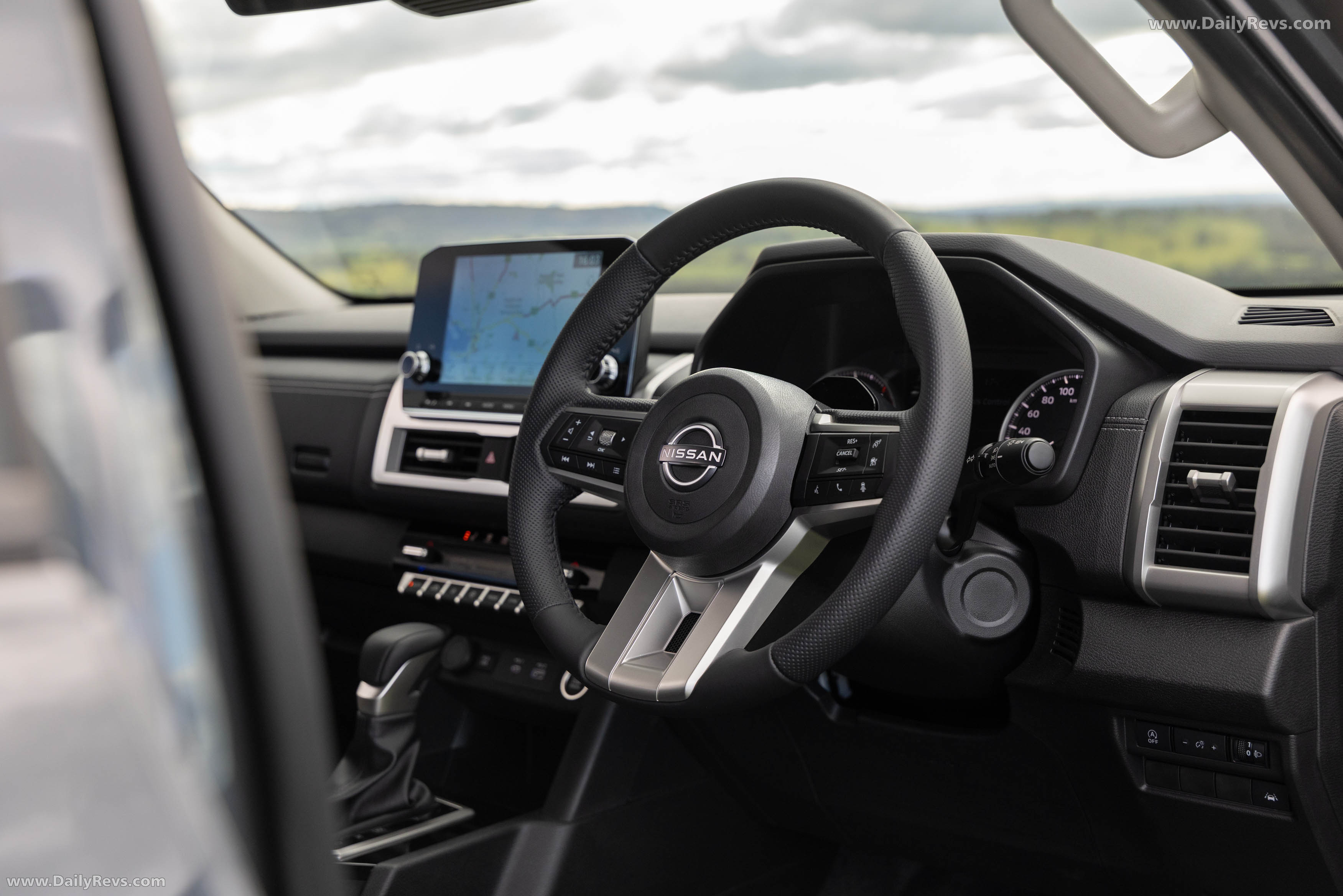 2026 Nissan Navara ST-X Interior