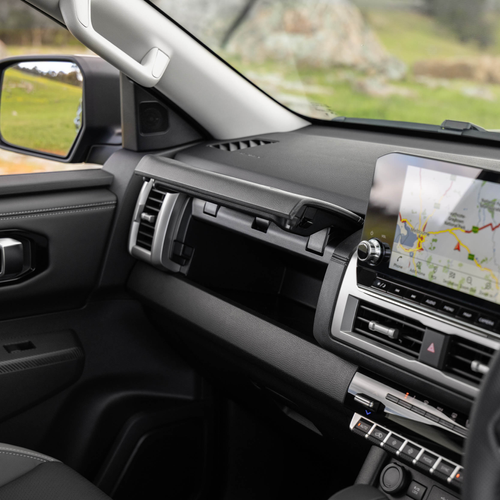 2026 Nissan Navara ST-X Interior
