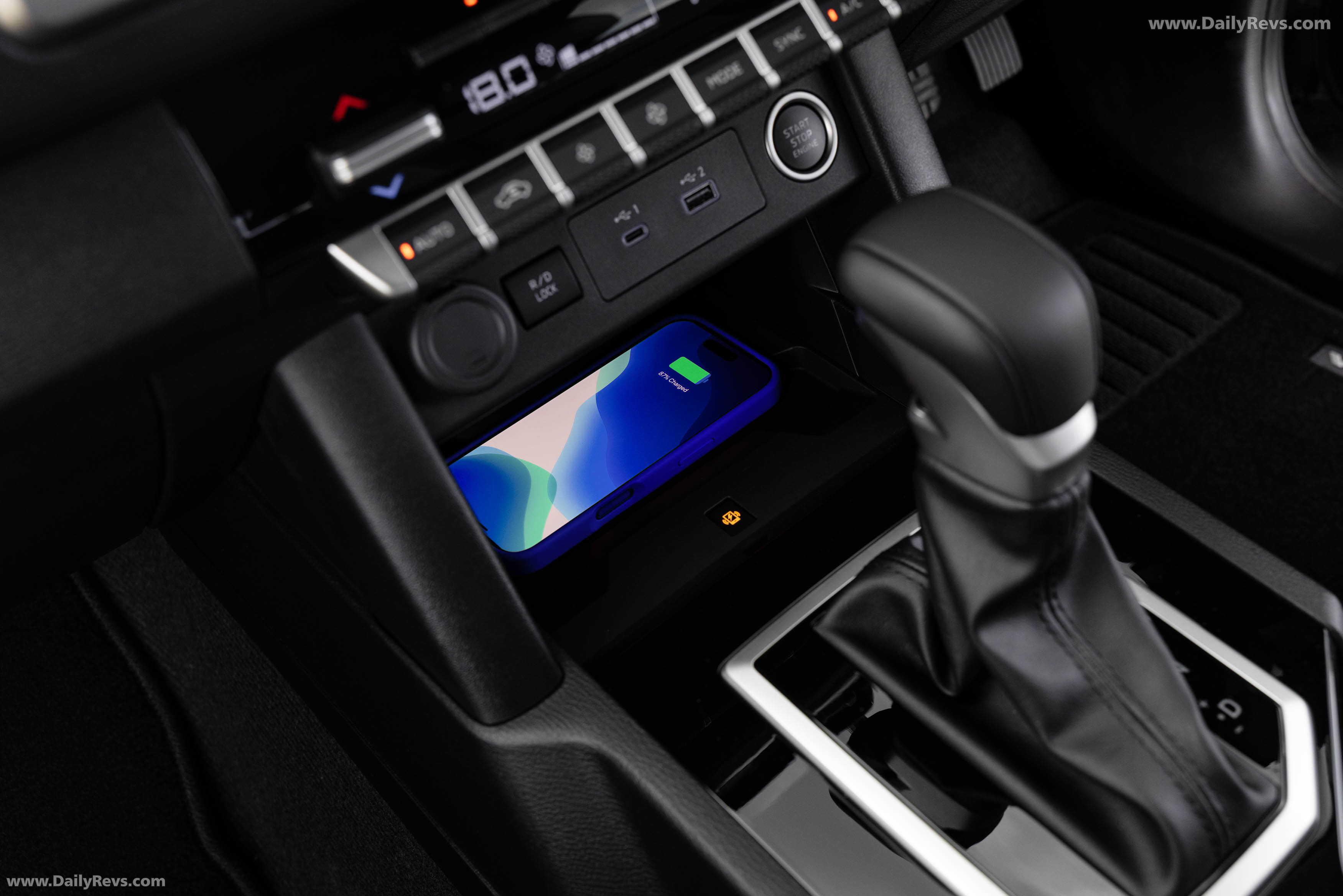 2026 Nissan Navara ST-X Interior