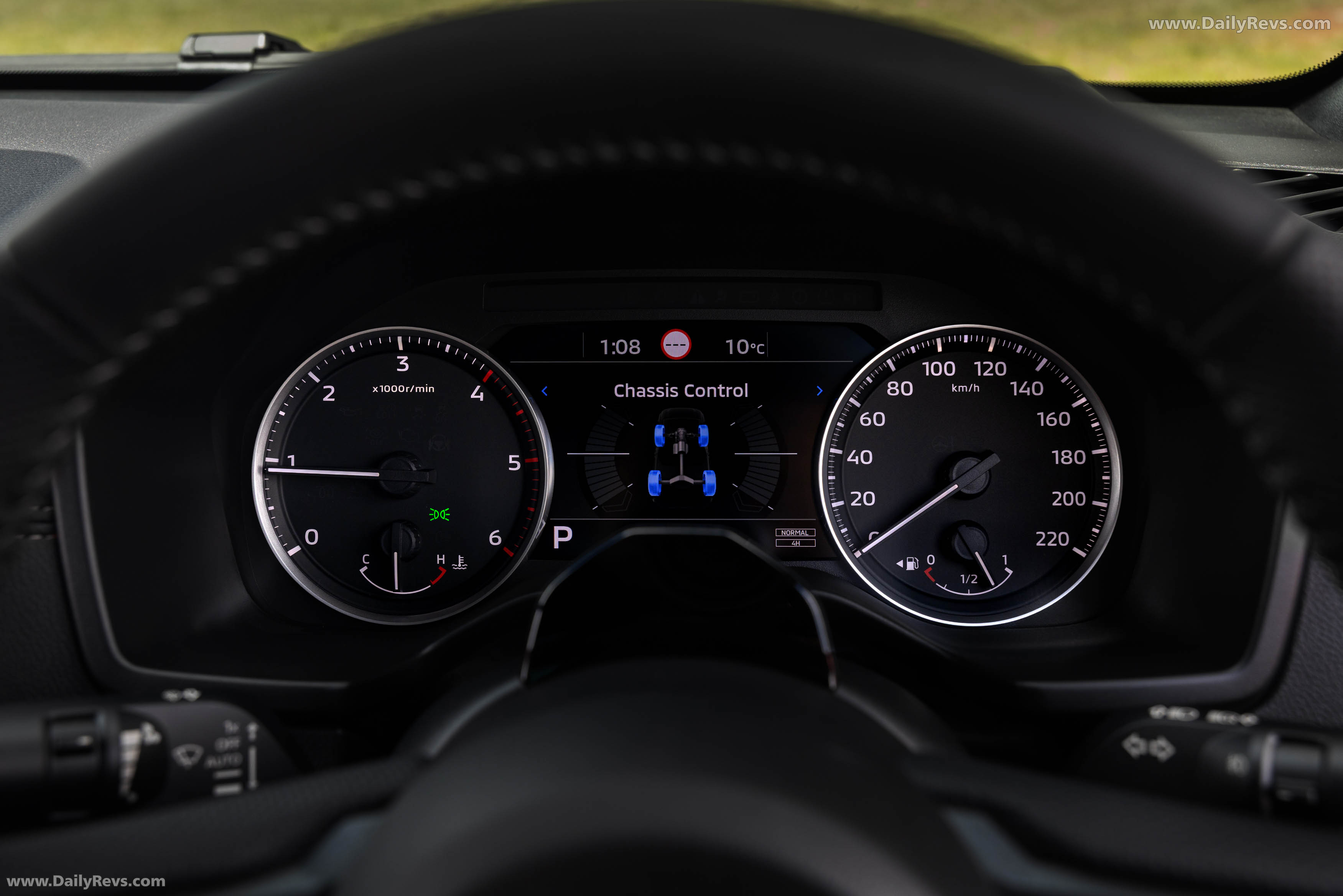 2026 Nissan Navara ST-X Interior