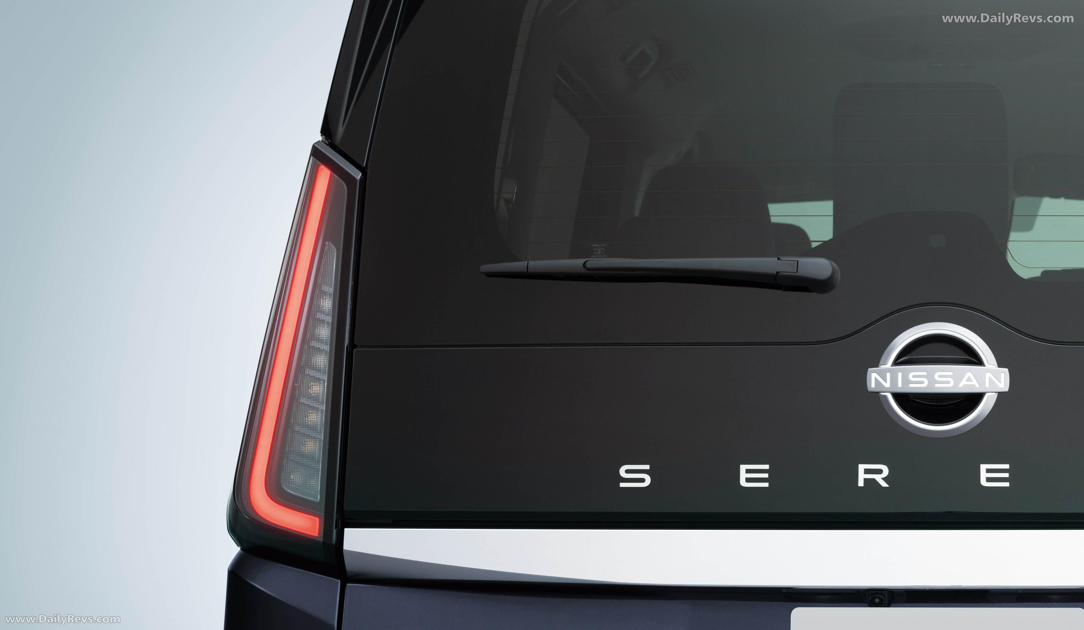 2026 Nissan Serena Exterior