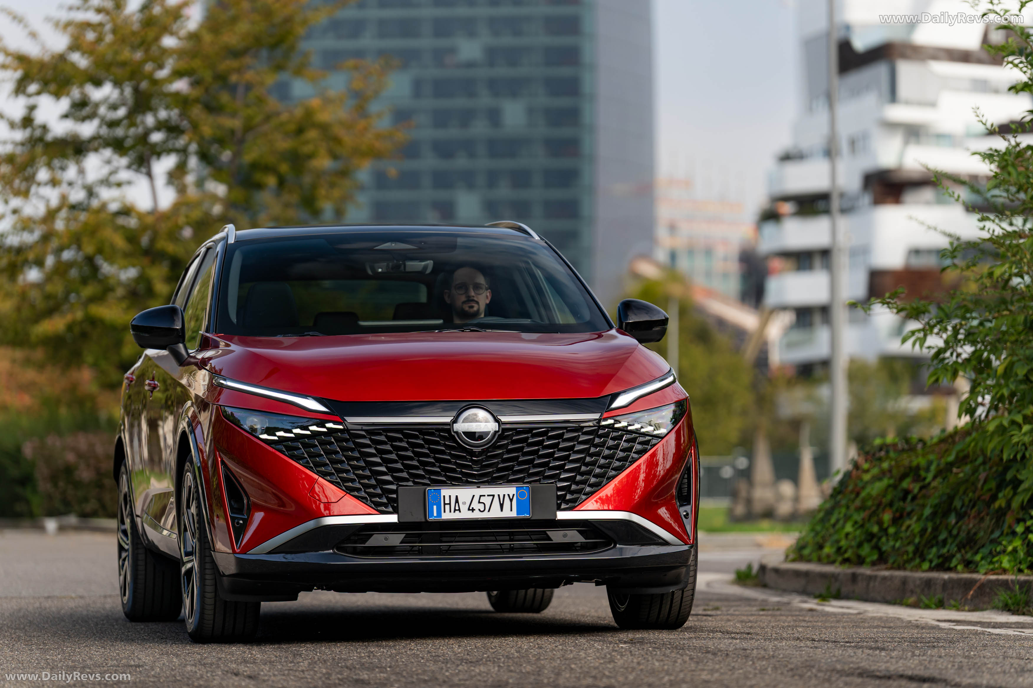 2026 Nissan Qashqai e‐POWER Fuji Sunset Red Front View