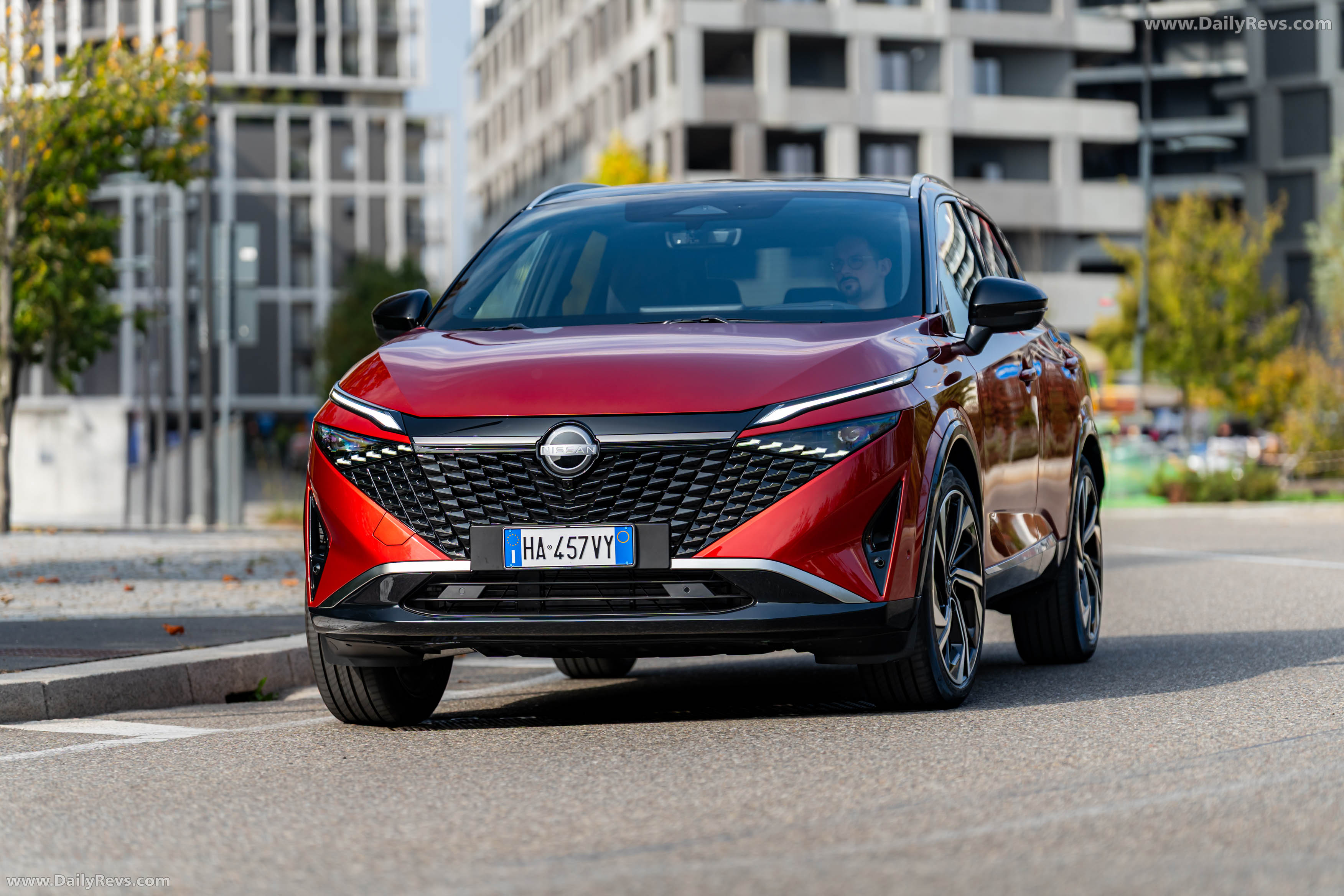 2026 Nissan Qashqai e‐POWER Fuji Sunset Red Front View