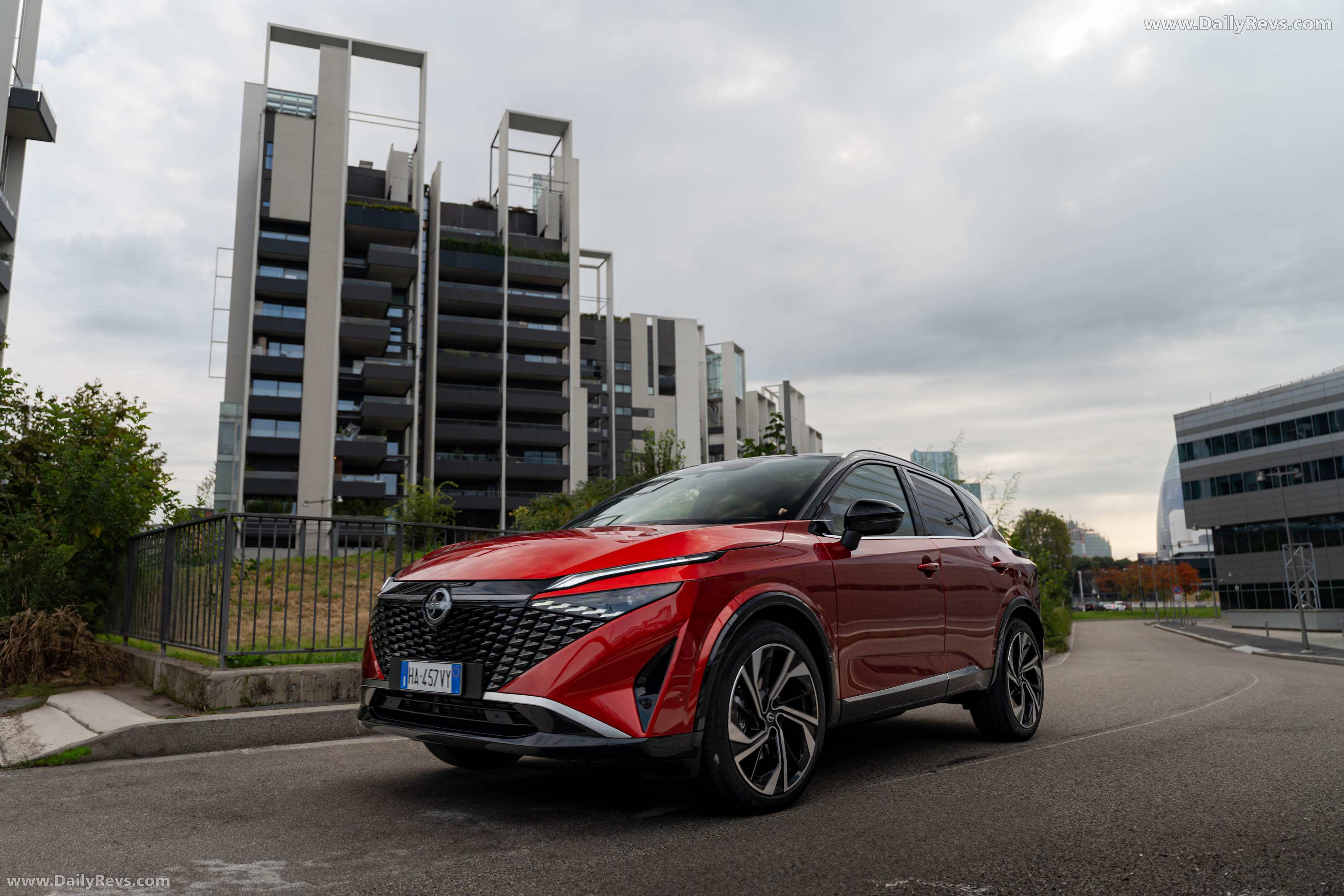 2026 Nissan Qashqai e‐POWER Fuji Sunset Red Front View