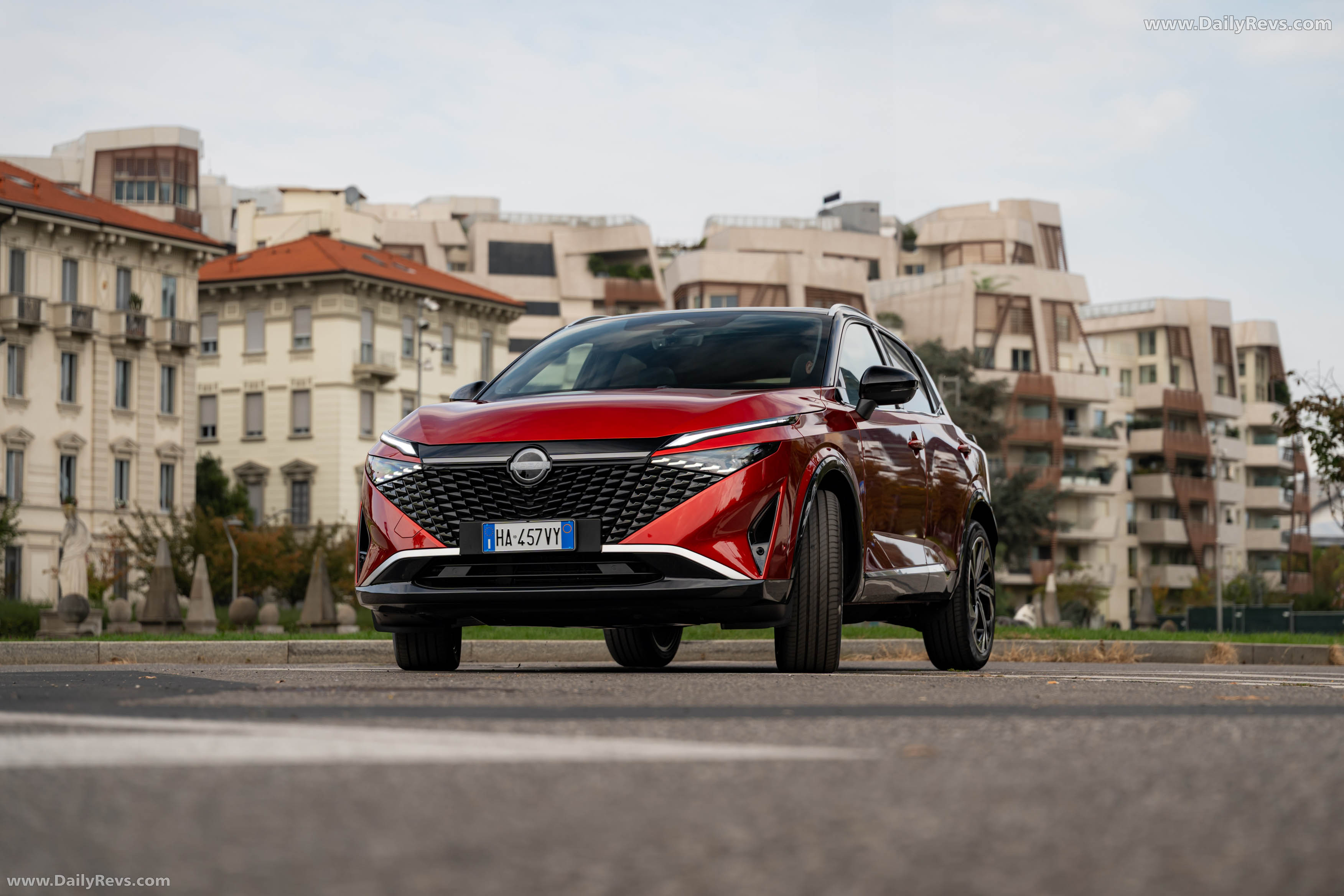 2026 Nissan Qashqai e‐POWER Fuji Sunset Red Front View