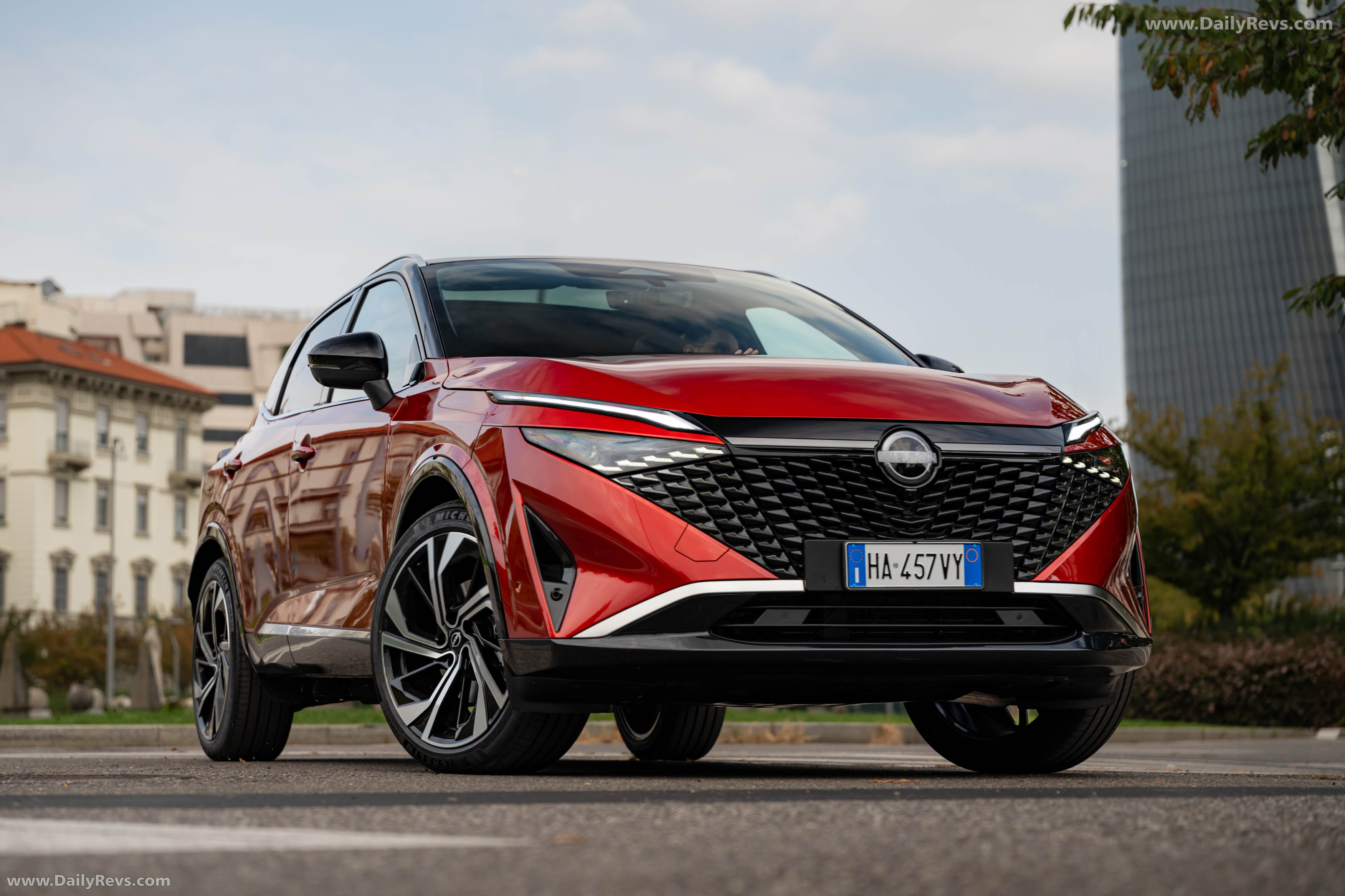 2026 Nissan Qashqai e‐POWER Fuji Sunset Red Front View