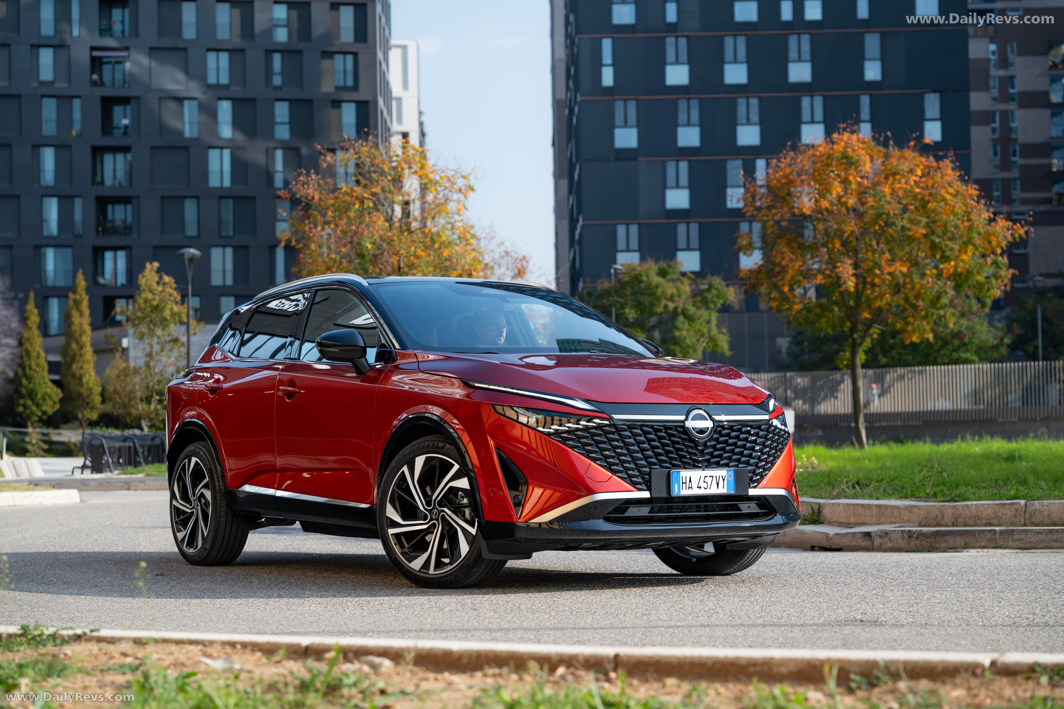 2026 Nissan Qashqai e‐POWER Fuji Sunset Red Front View