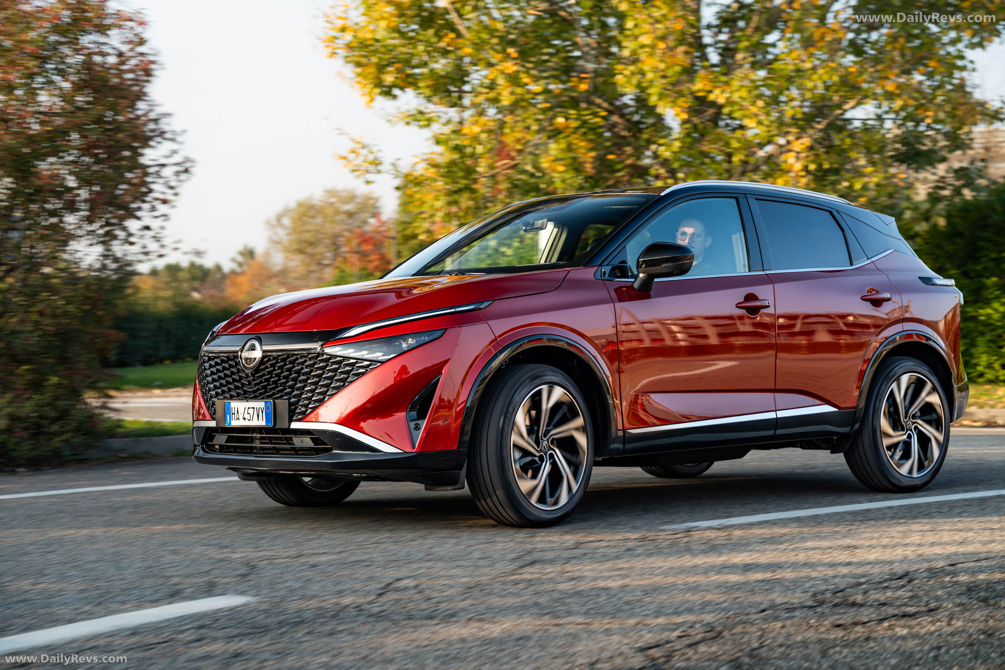 2026 Nissan Qashqai e‐POWER Fuji Sunset Red Front View