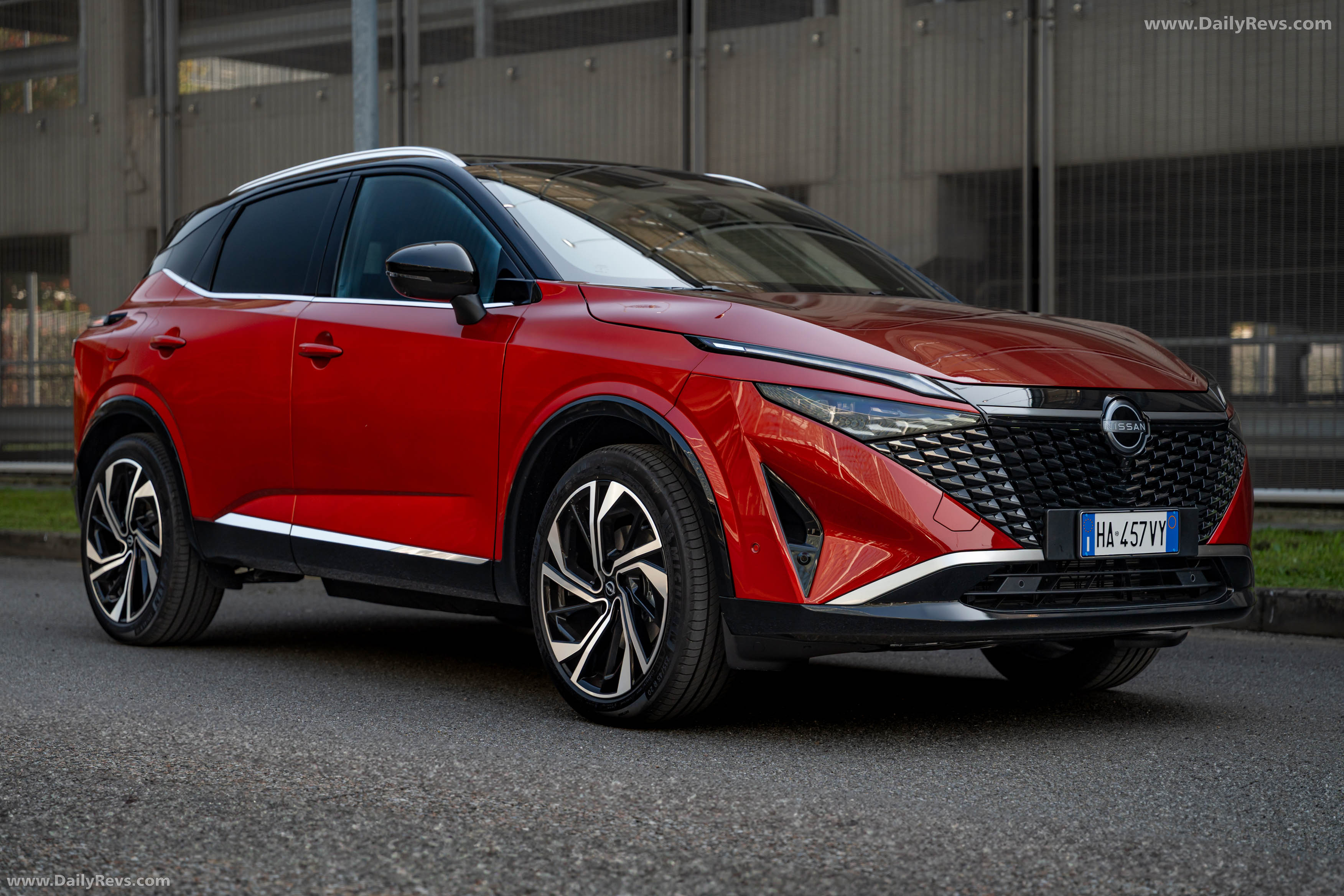 2026 Nissan Qashqai e‐POWER Fuji Sunset Red Front View