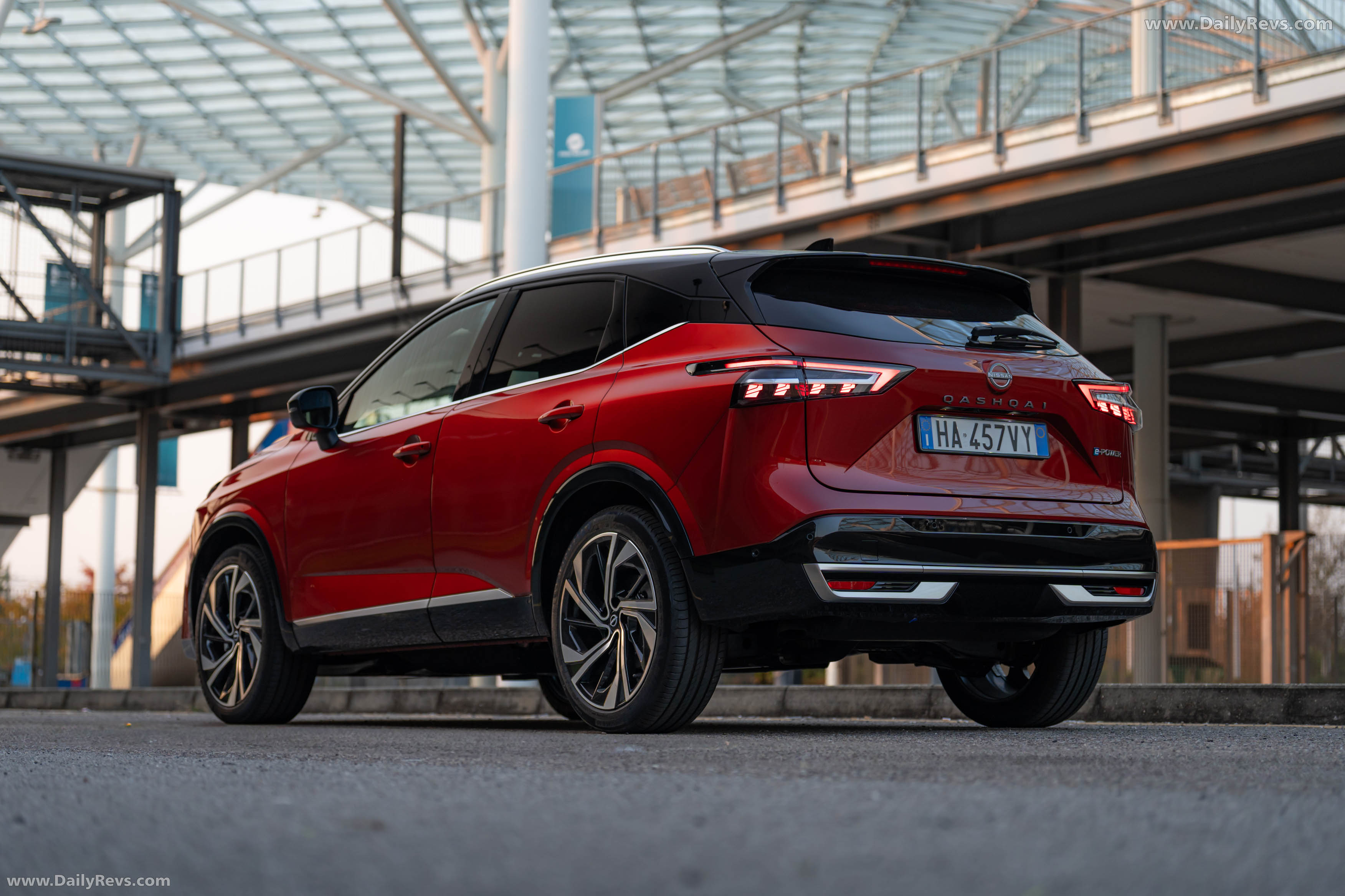 2026 Nissan Qashqai e‐POWER Fuji Sunset Red Rear View