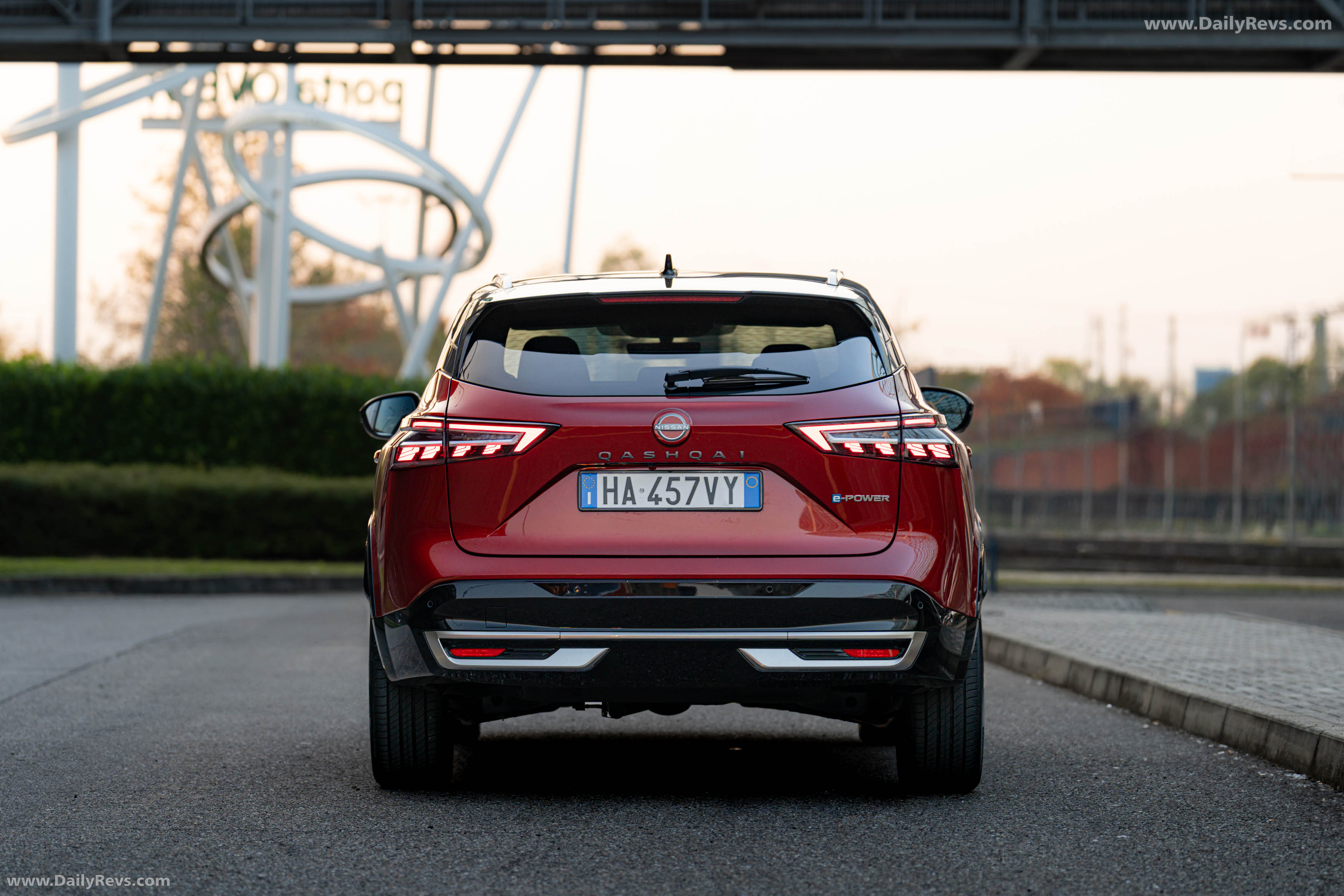 2026 Nissan Qashqai e‐POWER Fuji Sunset Red Rear View