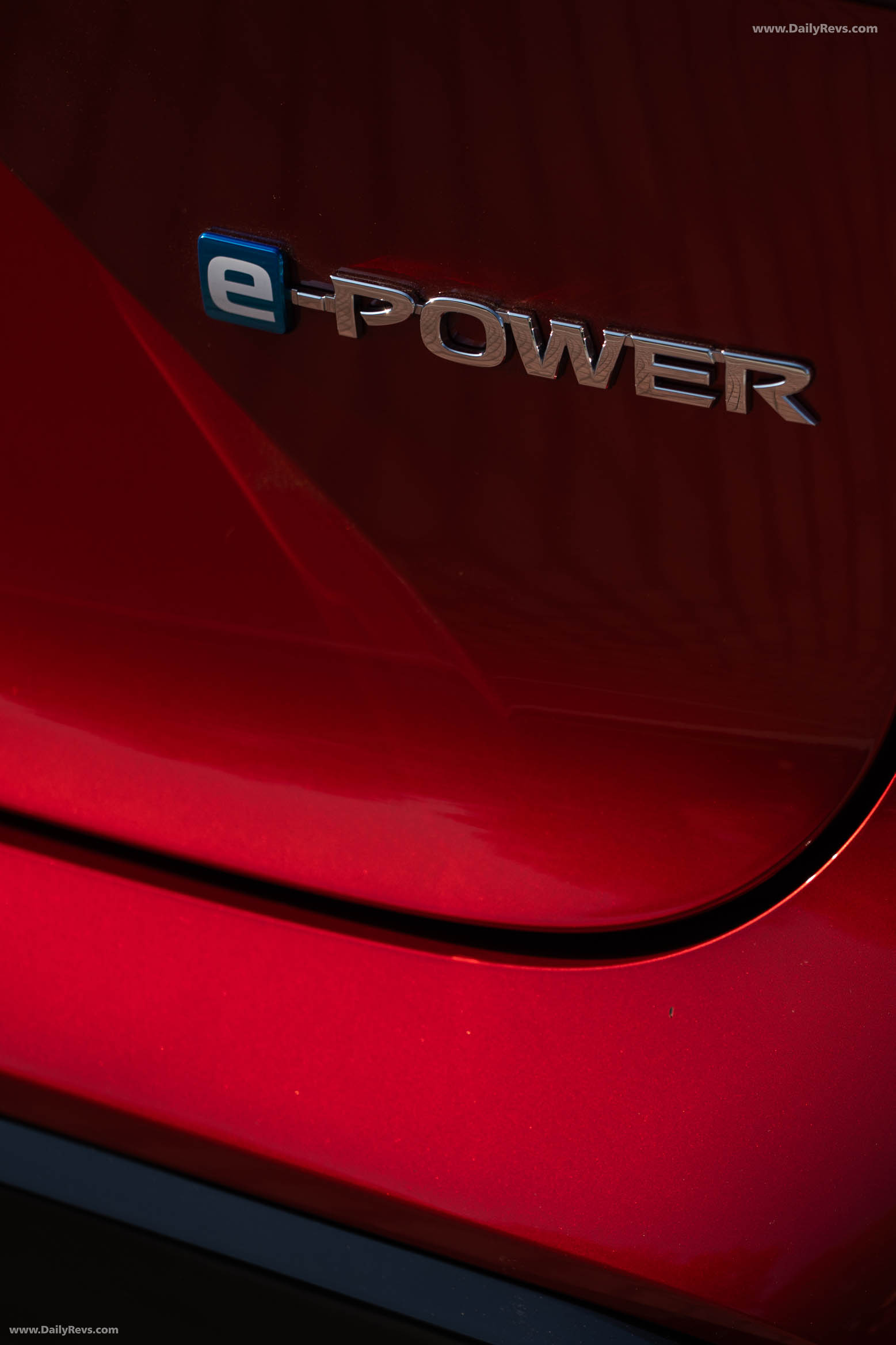 2026 Nissan Qashqai e‐POWER Fuji Sunset Red Exterior