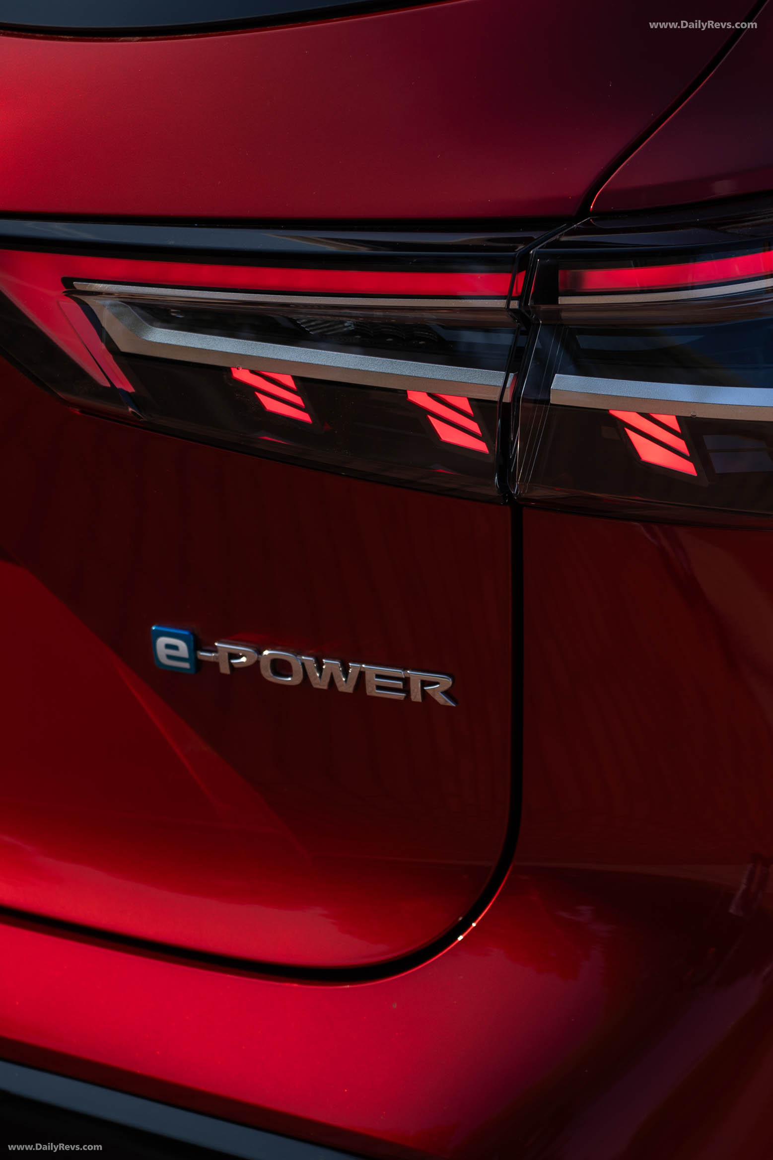 2026 Nissan Qashqai e‐POWER Fuji Sunset Red Exterior