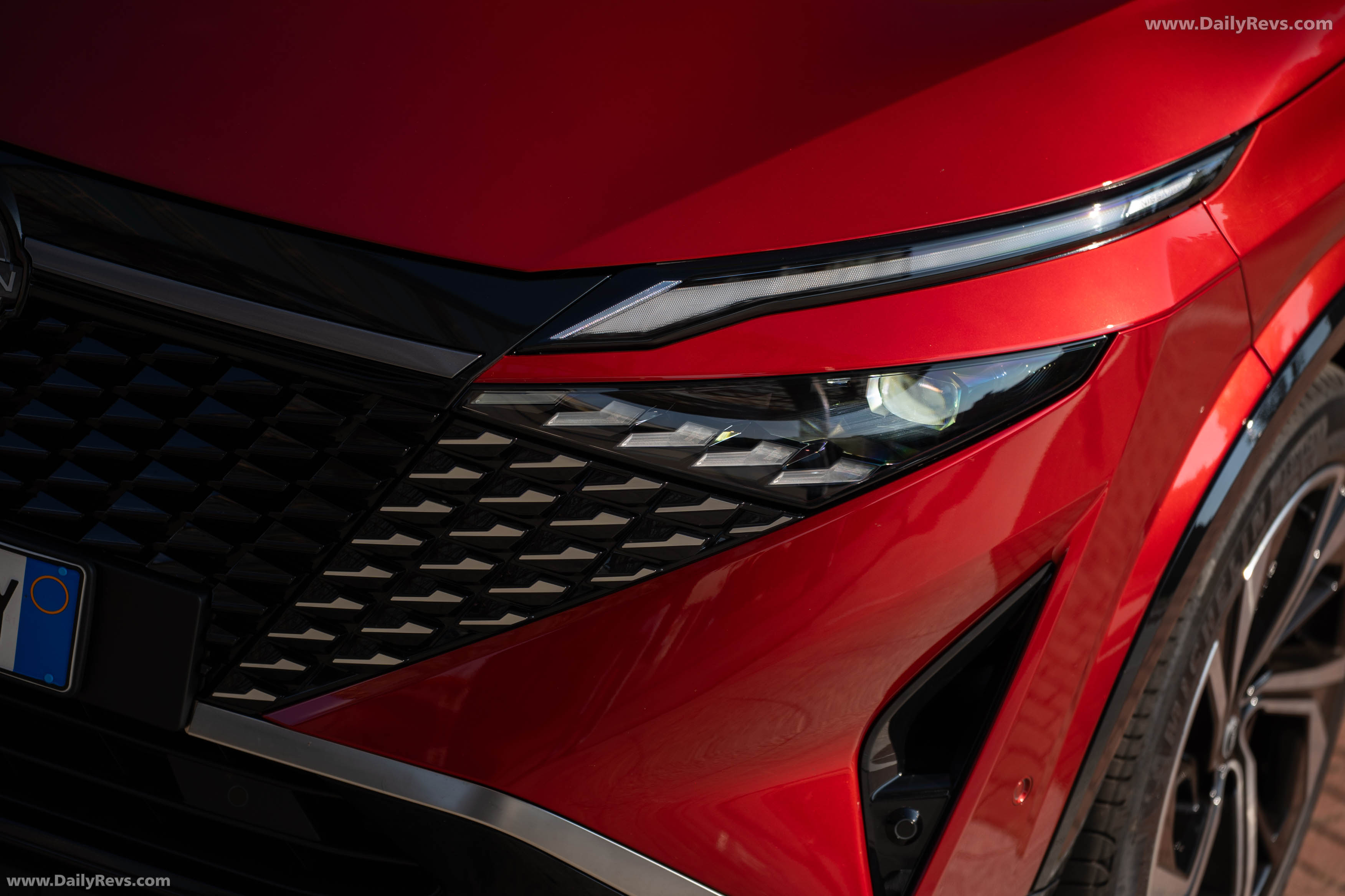 2026 Nissan Qashqai e‐POWER Fuji Sunset Red Exterior