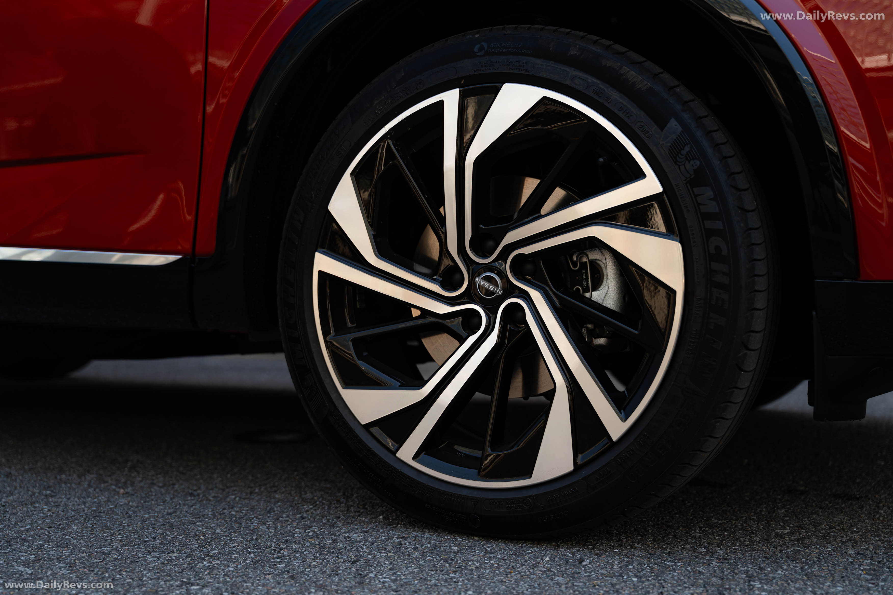 2026 Nissan Qashqai e‐POWER Fuji Sunset Red Exterior