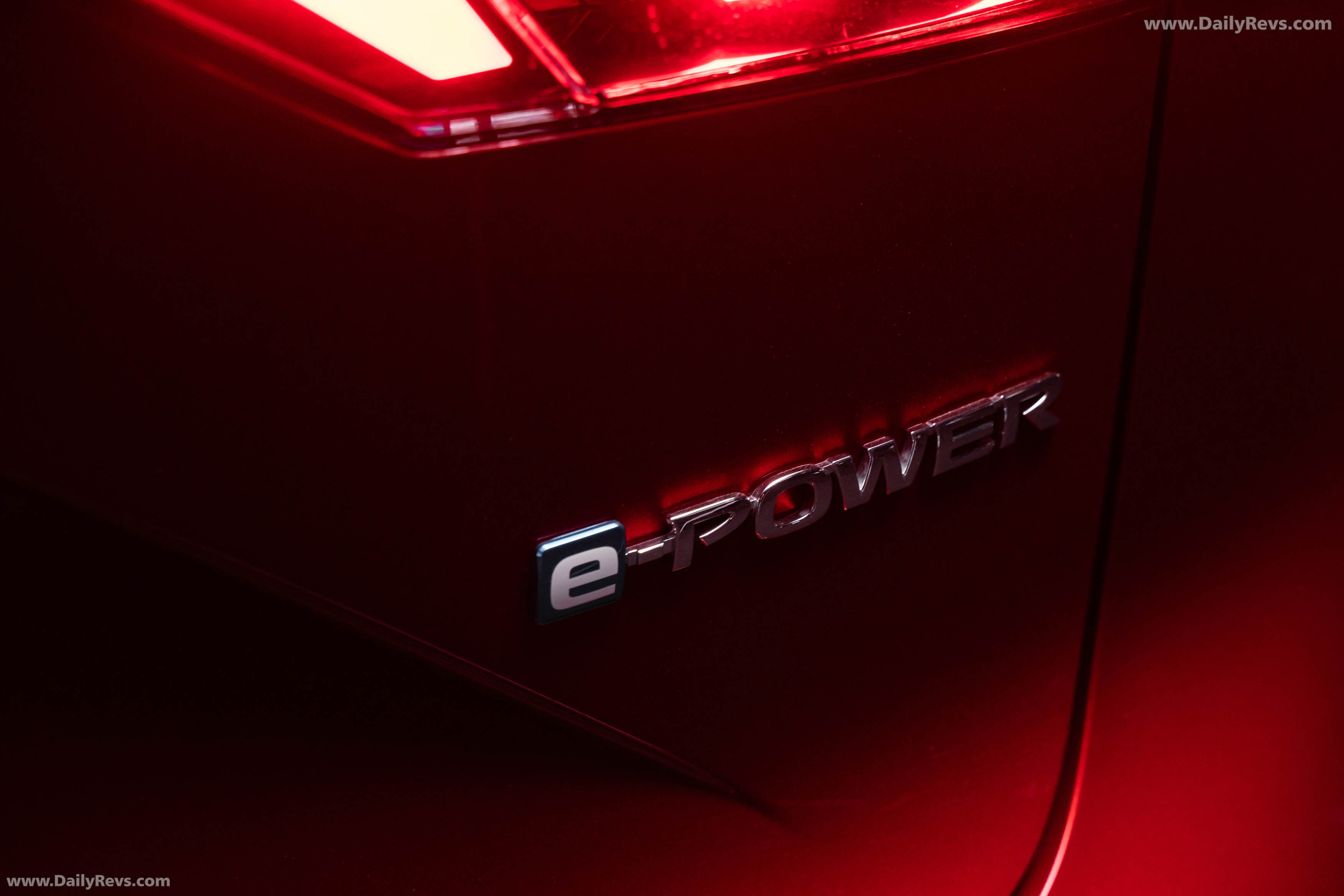 2026 Nissan Qashqai e‐POWER Fuji Sunset Red Exterior