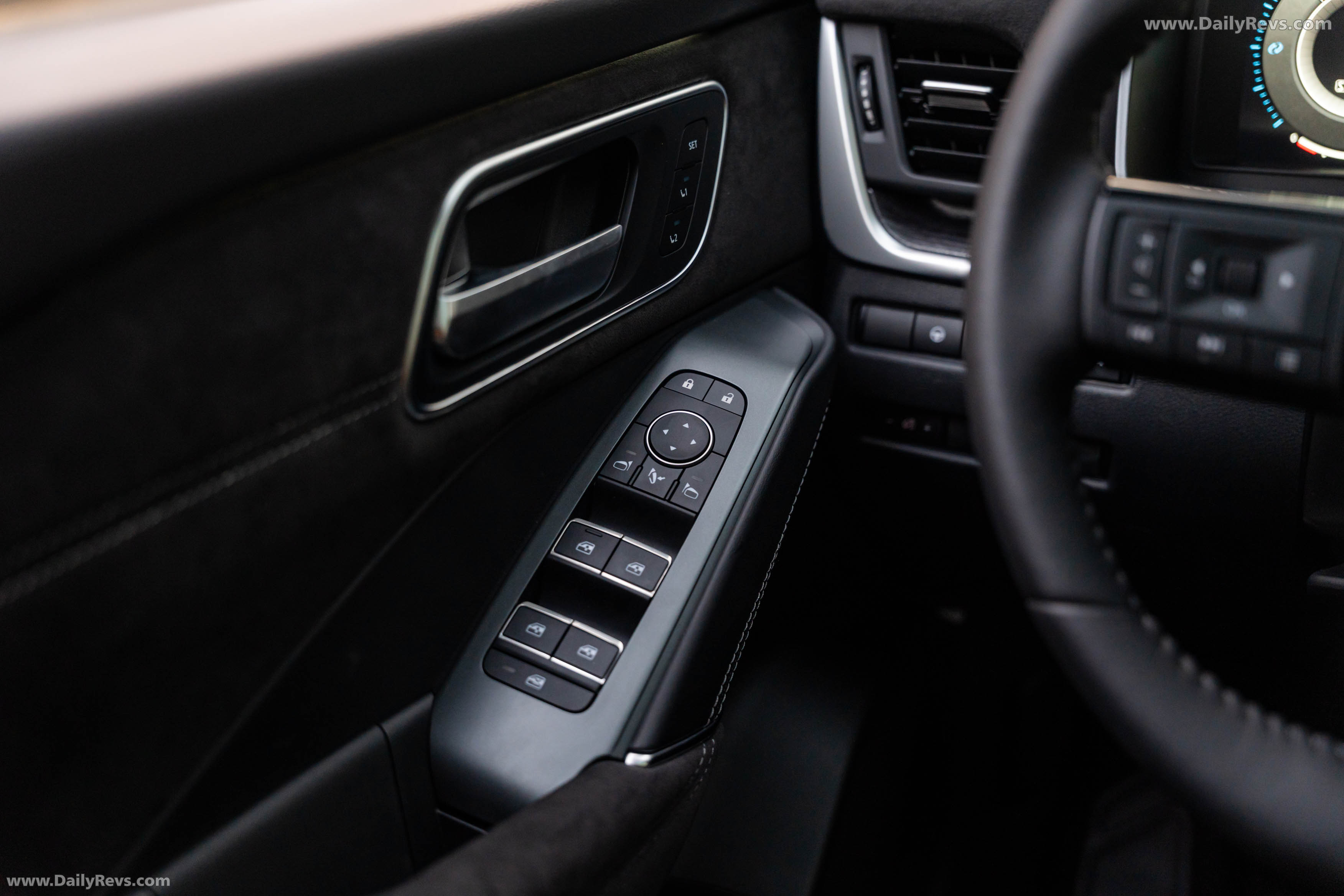 2026 Nissan Qashqai e‐POWER Fuji Sunset Red Interior