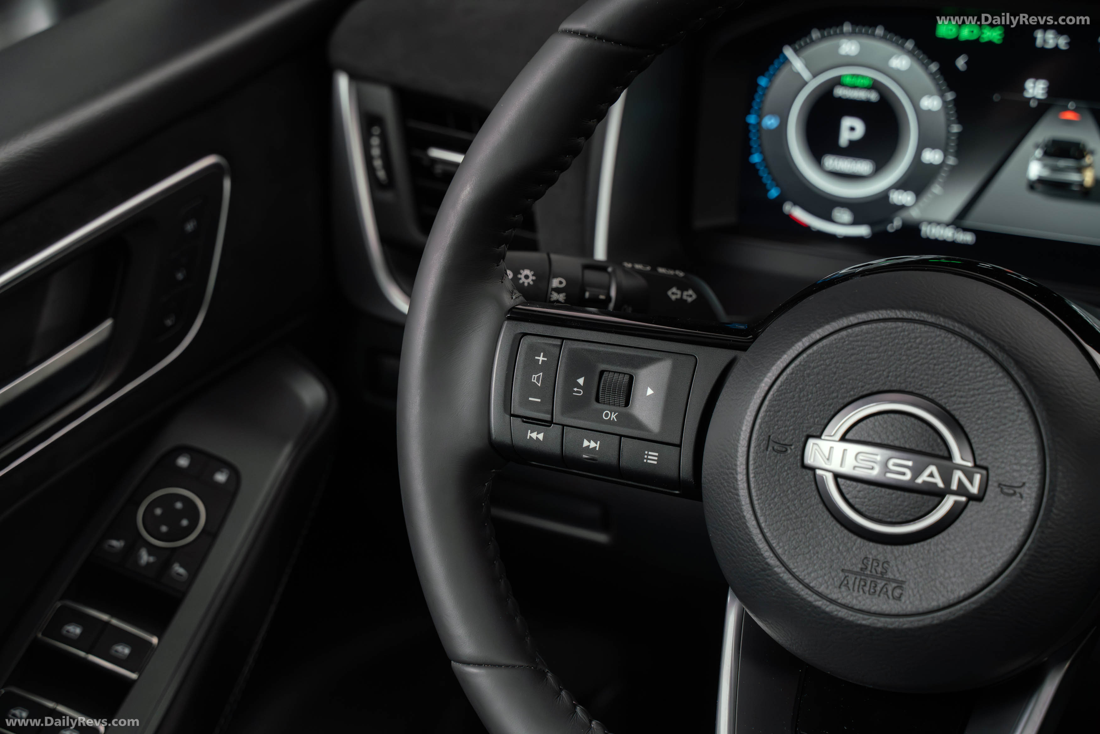 2026 Nissan Qashqai e‐POWER Fuji Sunset Red Interior