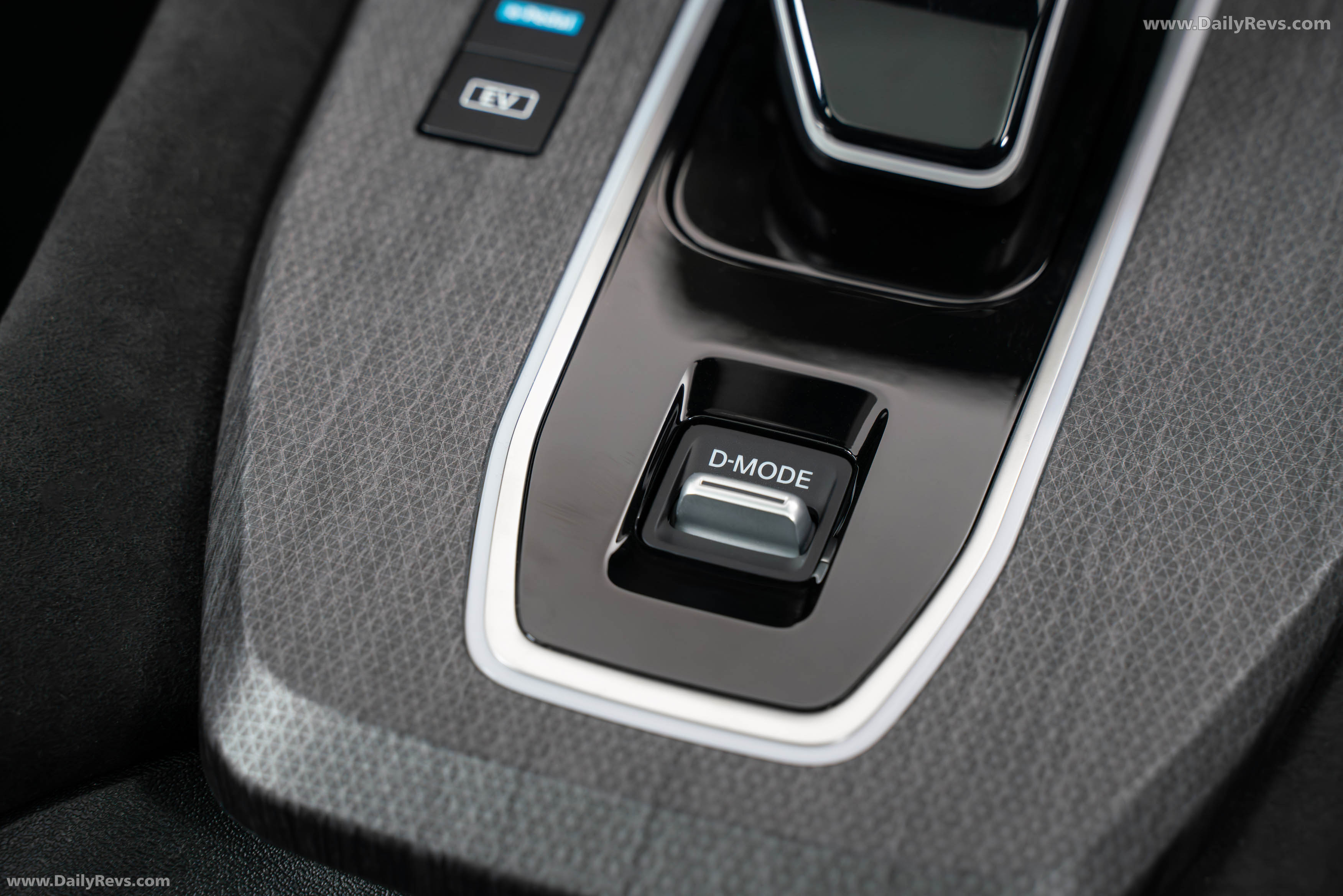 2026 Nissan Qashqai e‐POWER Fuji Sunset Red Interior