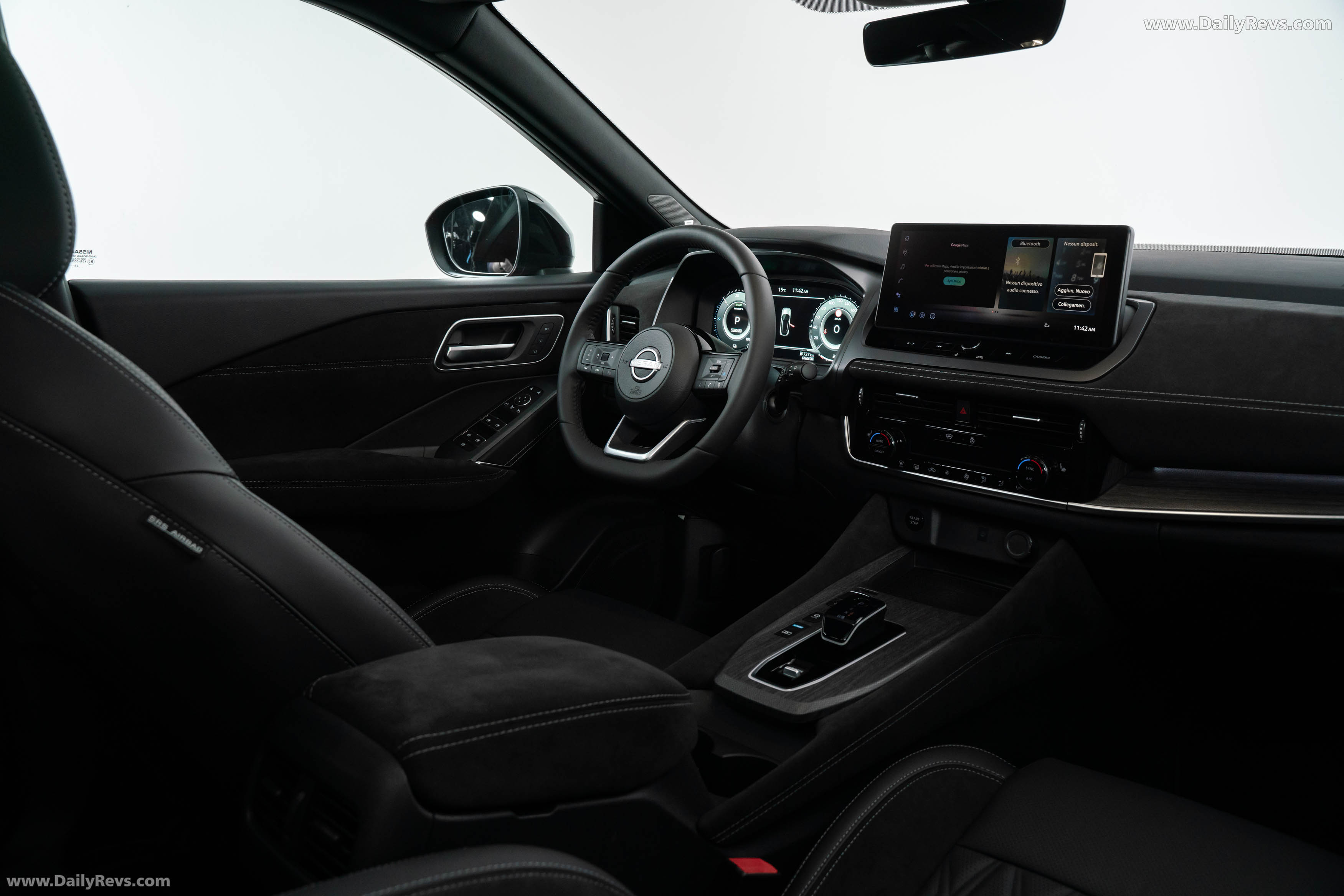 2026 Nissan Qashqai e‐POWER Fuji Sunset Red Interior