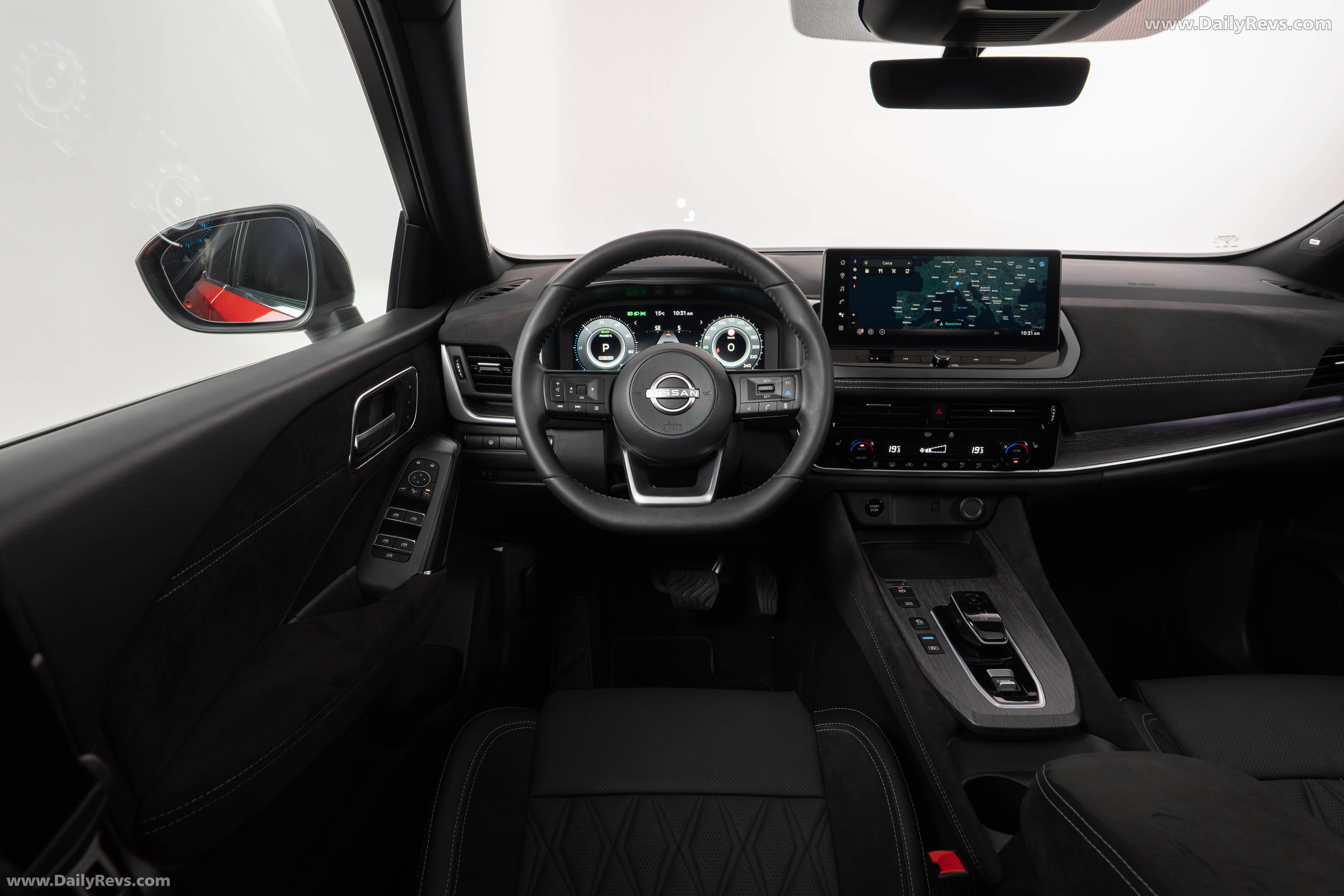 2026 Nissan Qashqai e‐POWER Fuji Sunset Red Interior