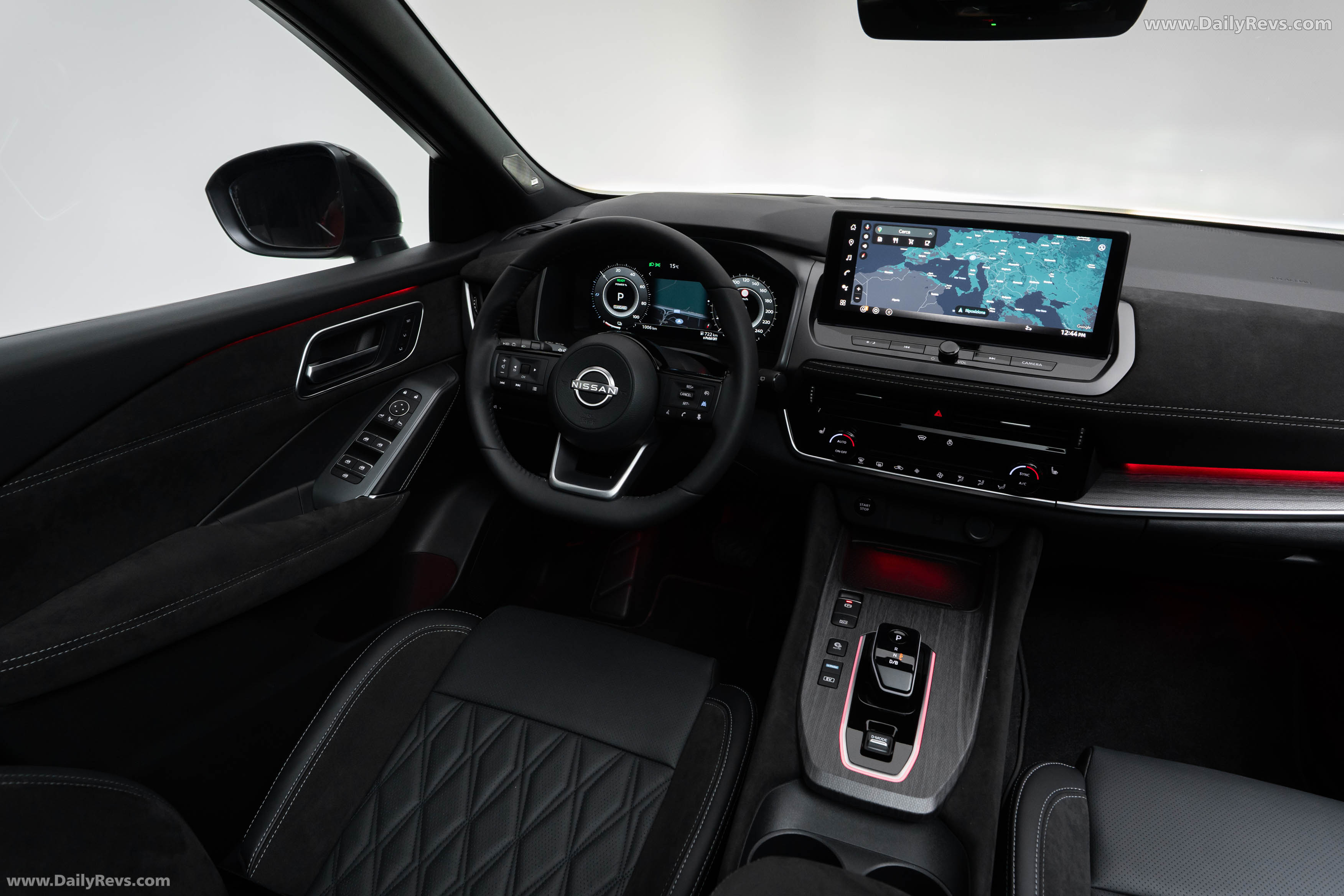 2026 Nissan Qashqai e‐POWER Fuji Sunset Red Interior