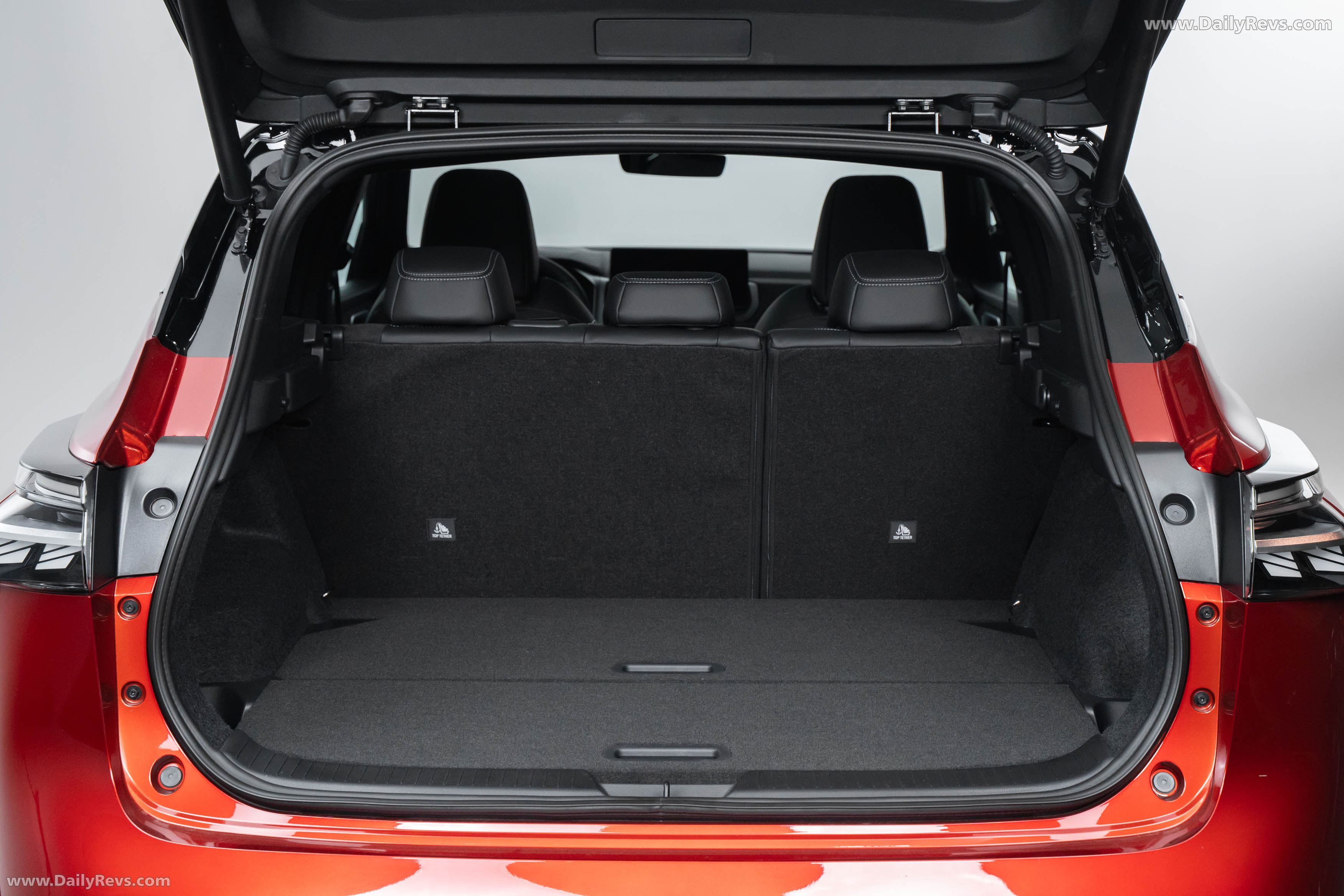 2026 Nissan Qashqai e‐POWER Fuji Sunset Red Interior