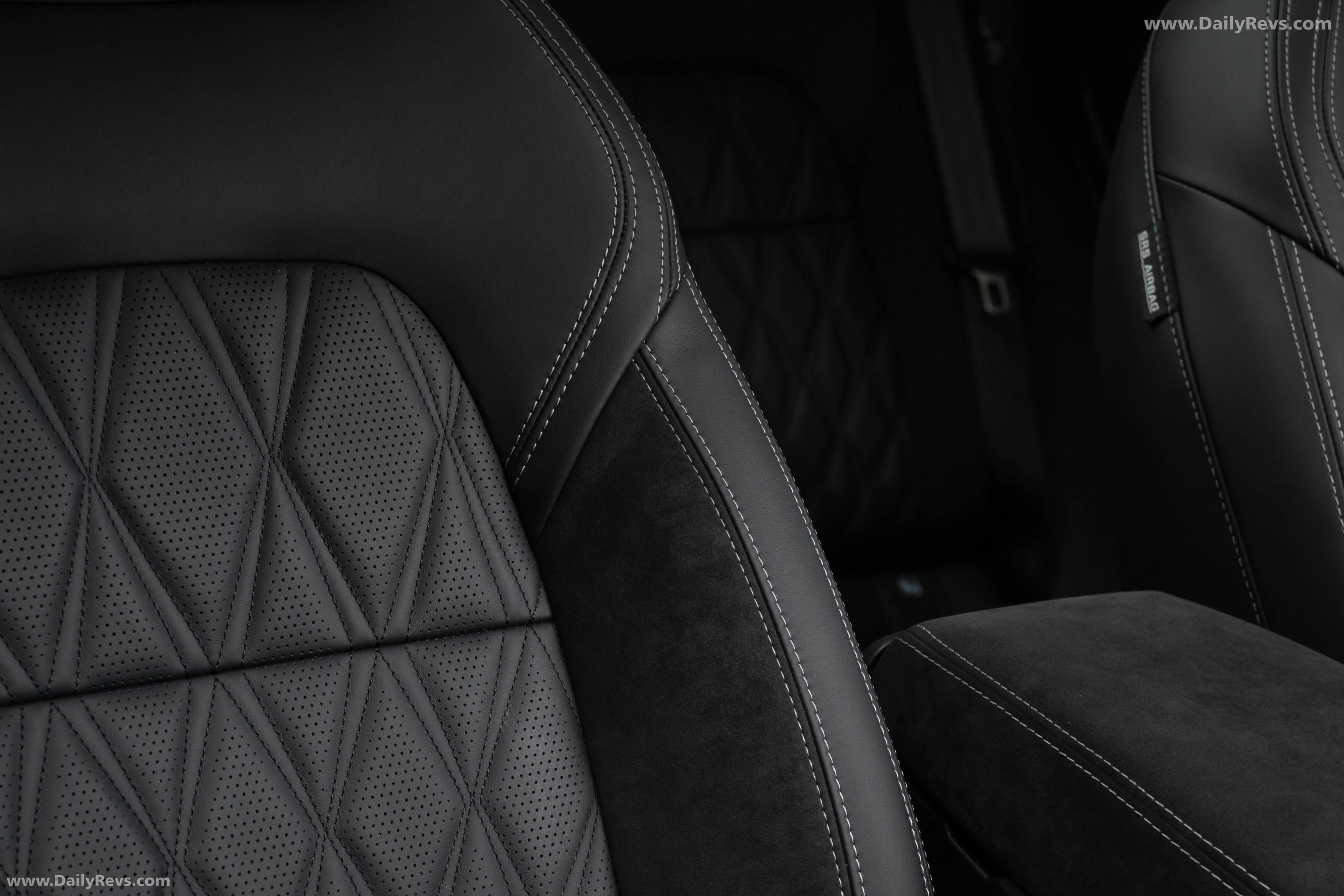 2026 Nissan Qashqai e‐POWER Fuji Sunset Red Interior