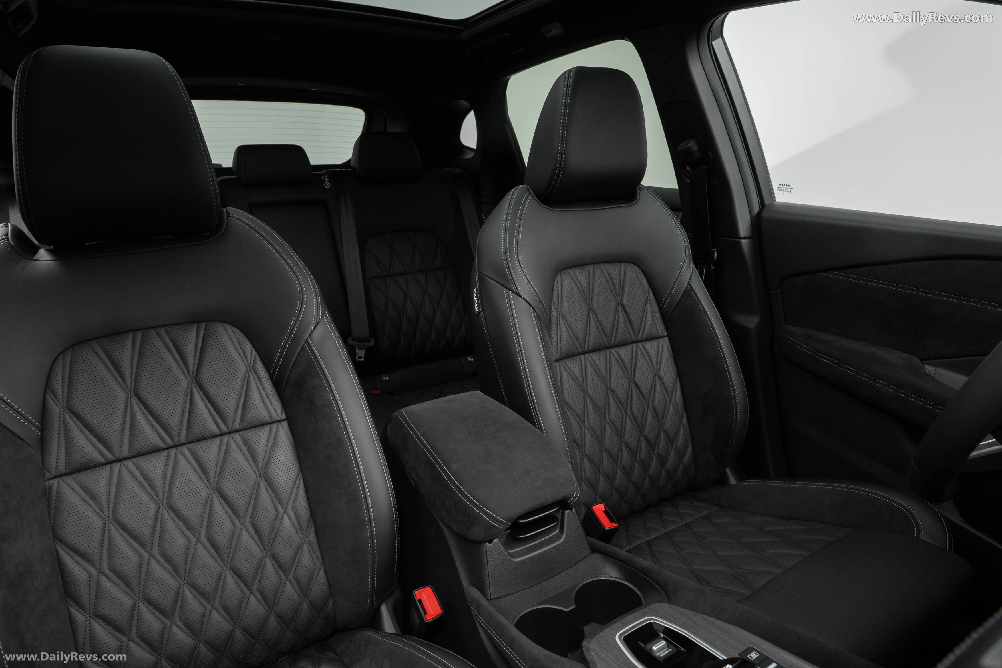 2026 Nissan Qashqai e‐POWER Fuji Sunset Red Interior