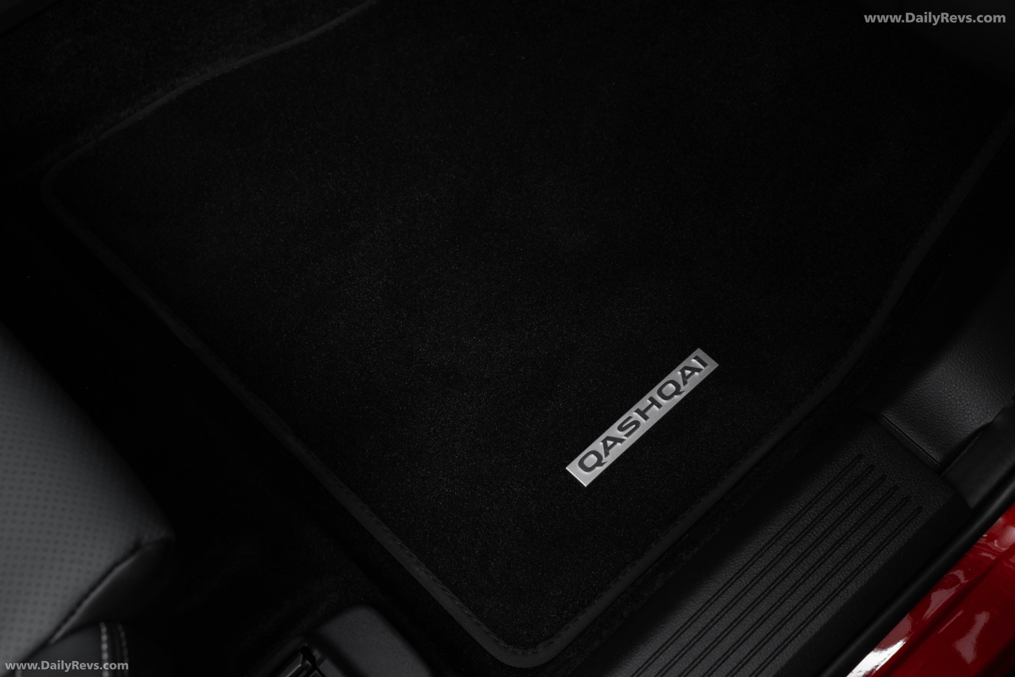 2026 Nissan Qashqai e‐POWER Fuji Sunset Red Interior