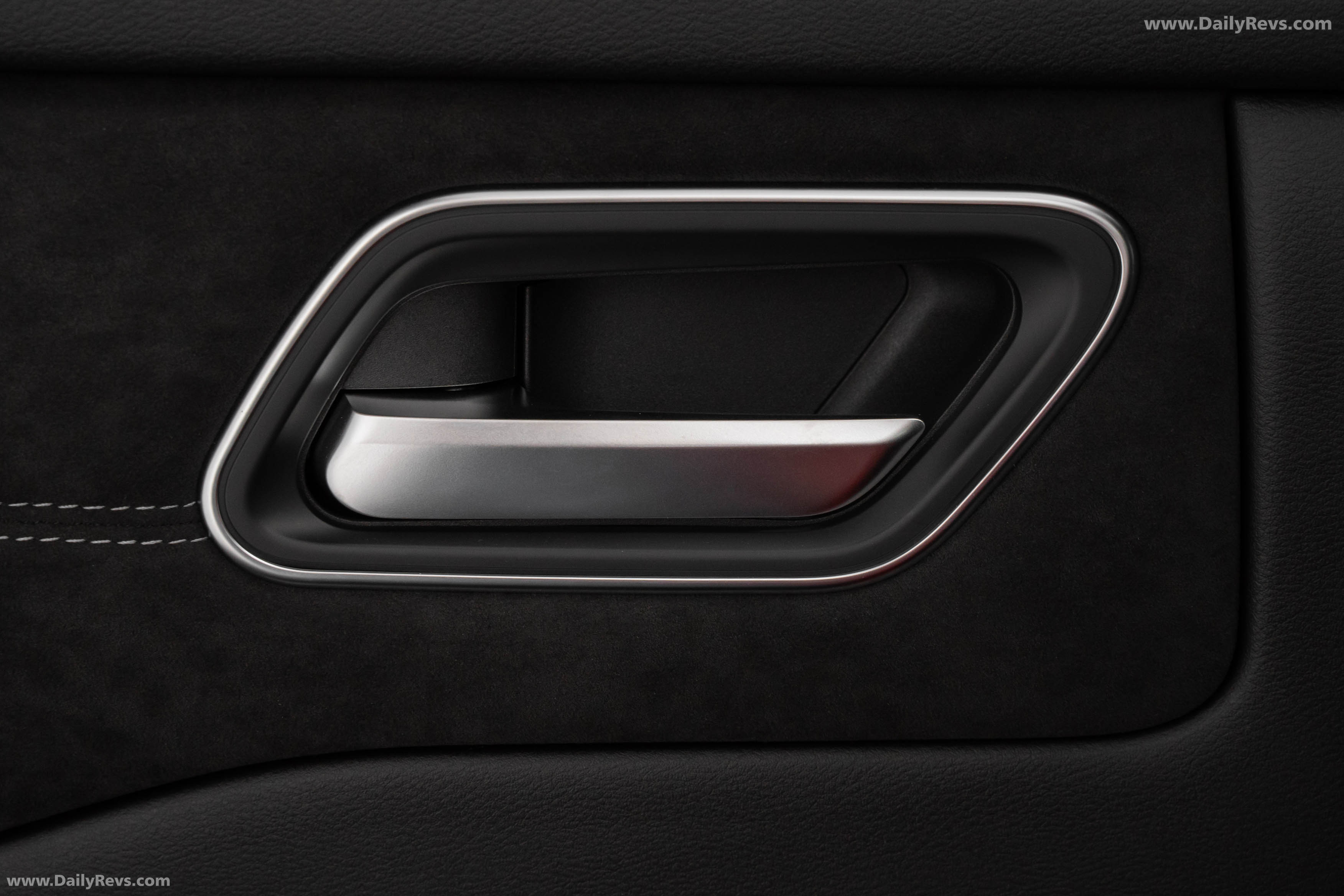 2026 Nissan Qashqai e‐POWER Fuji Sunset Red Interior