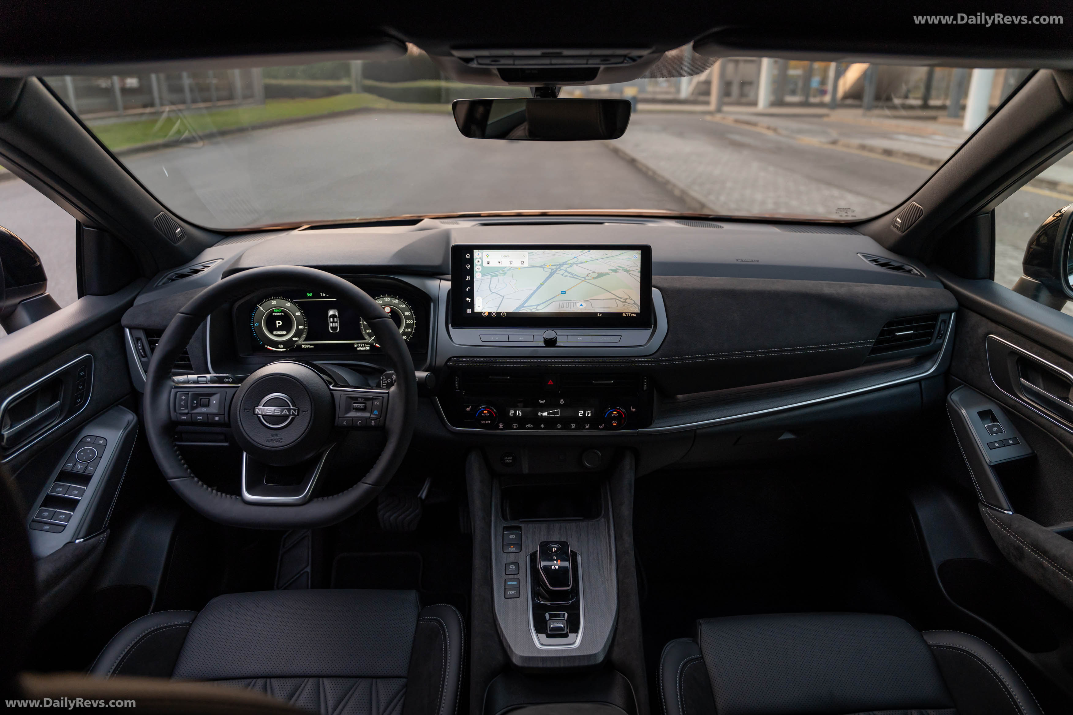 2026 Nissan Qashqai e‐POWER Fuji Sunset Red Interior
