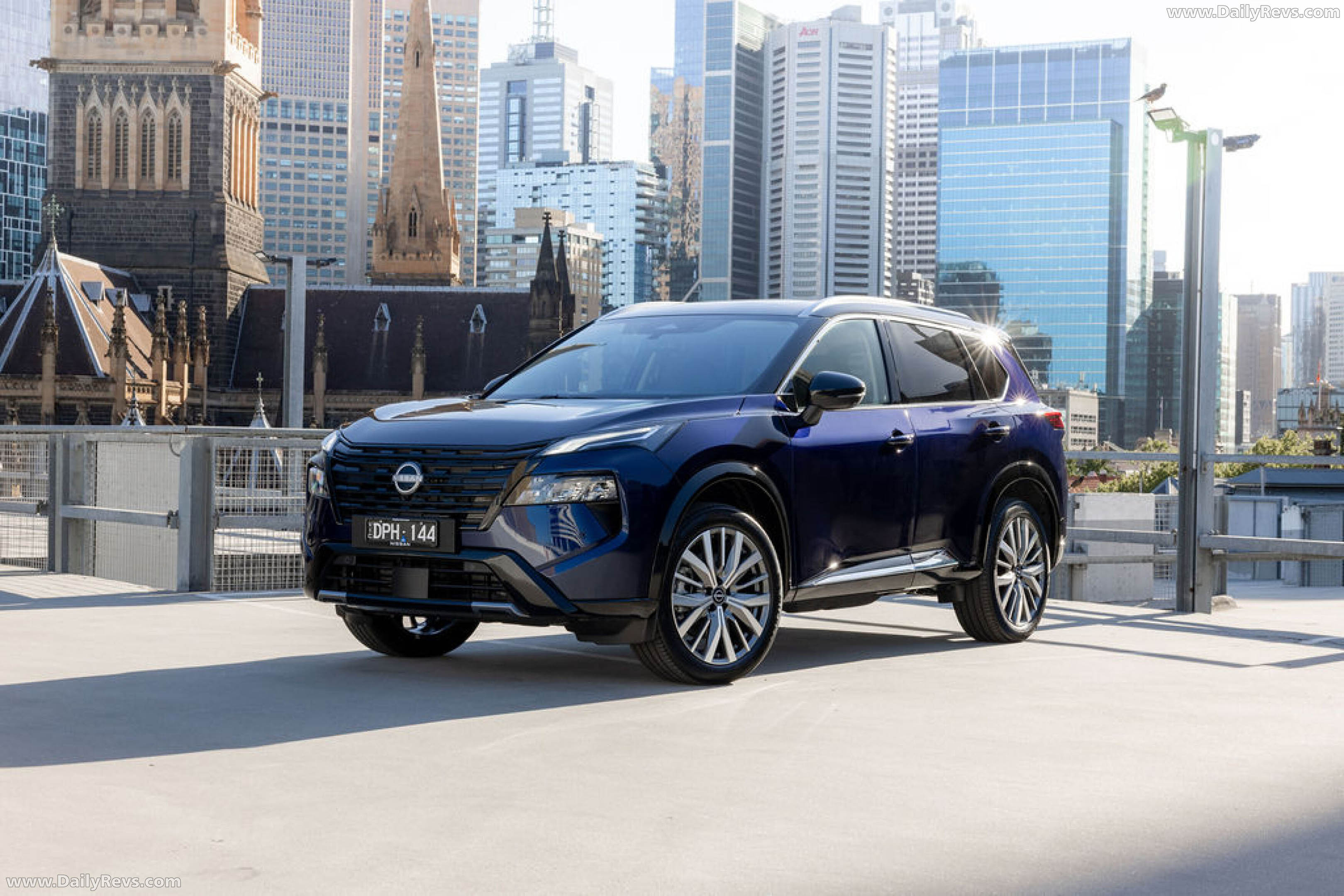 2026 Nissan X-Trail Ti-L e-POWER Front View