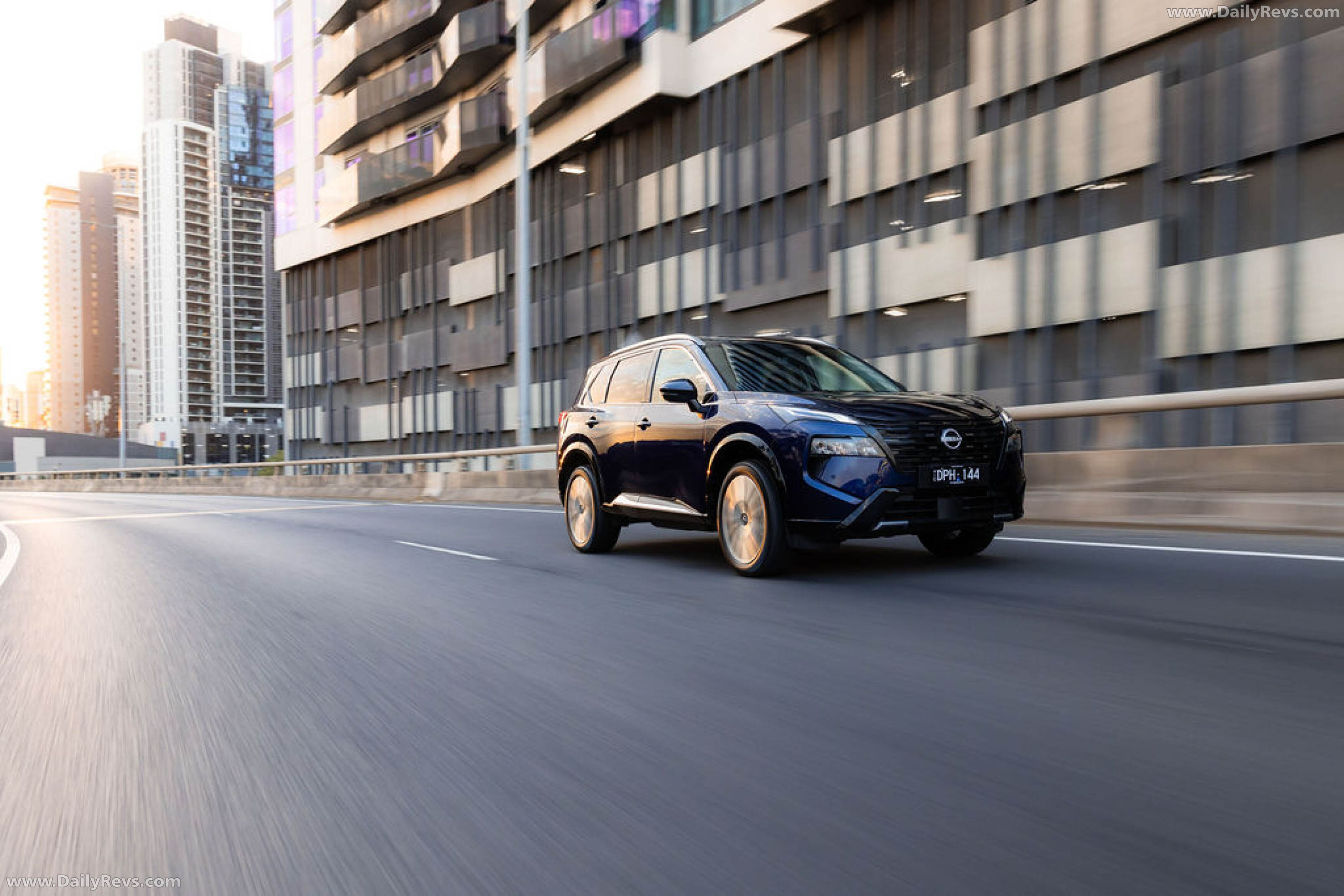 2026 Nissan X-Trail Ti-L e-POWER Front View