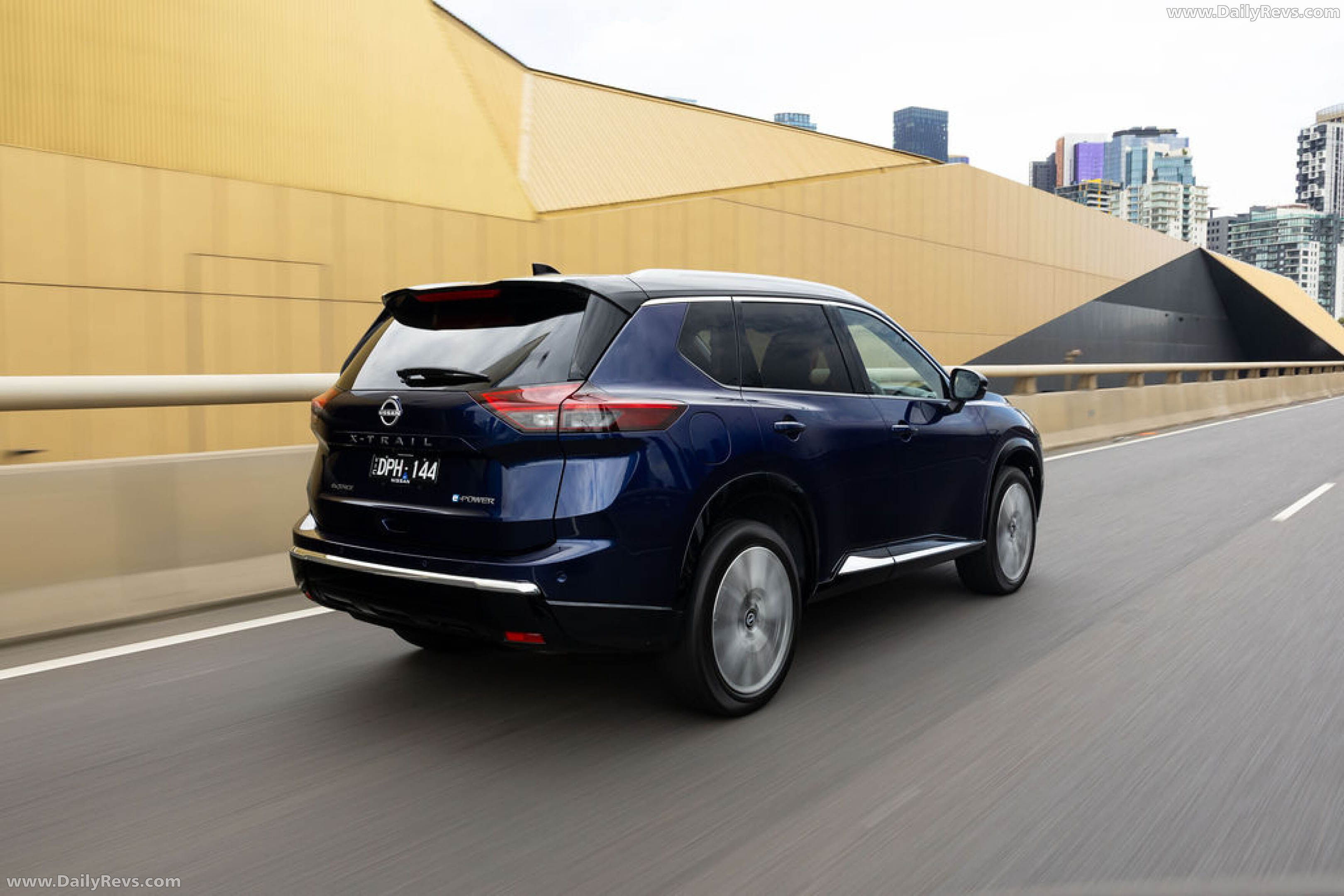 2026 Nissan X-Trail Ti-L e-POWER Rear View