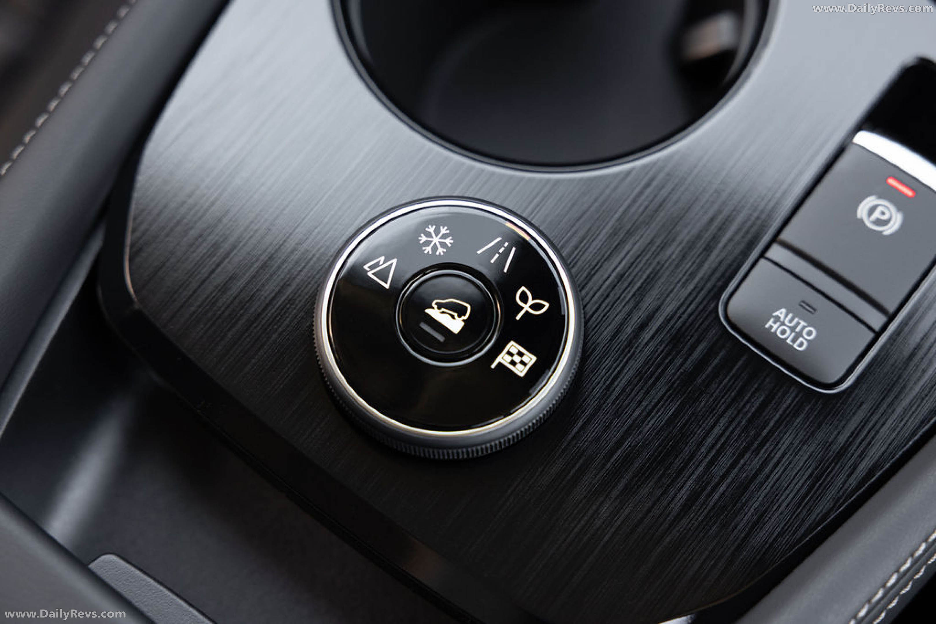 2026 Nissan X-Trail Ti-L e-POWER Interior