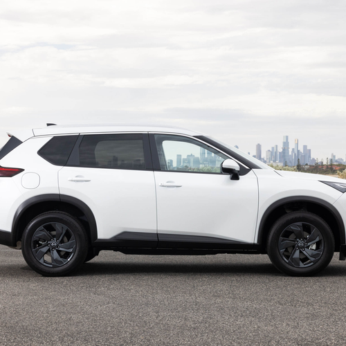 2026 Nissan X-Trail ST-L Side View