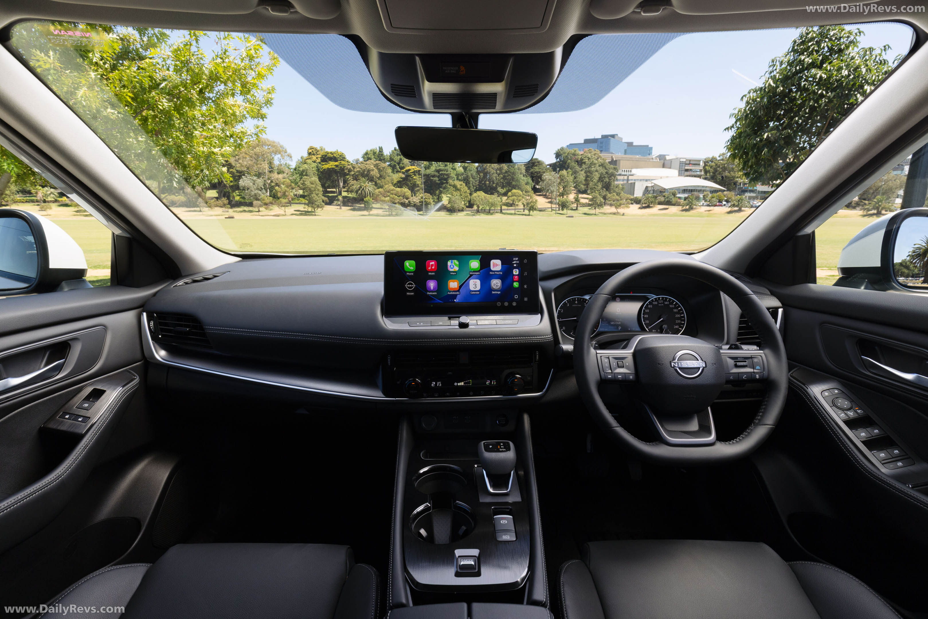 2026 Nissan X-Trail ST-L Interior