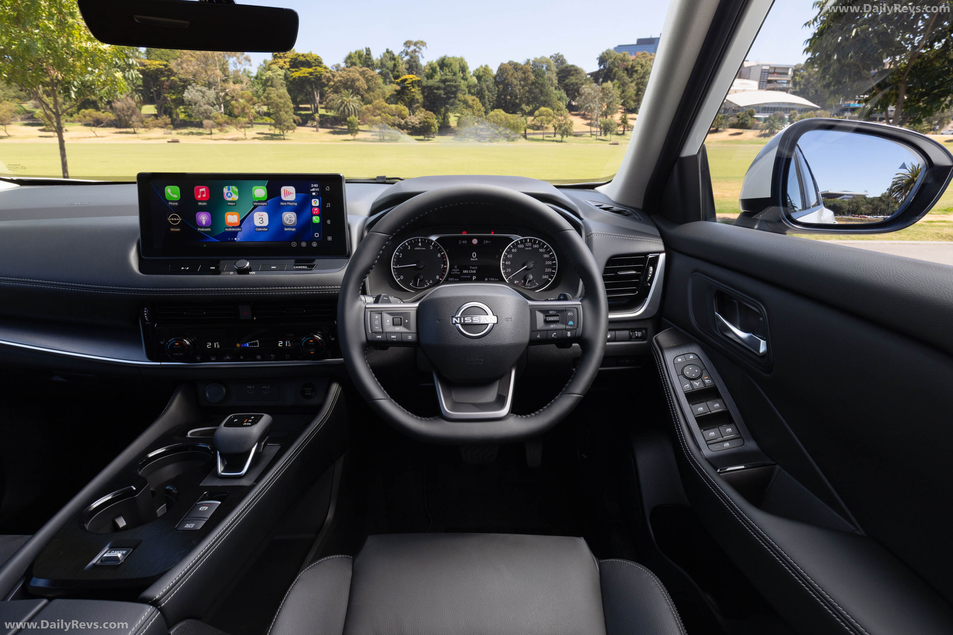 2026 Nissan X-Trail ST-L Interior