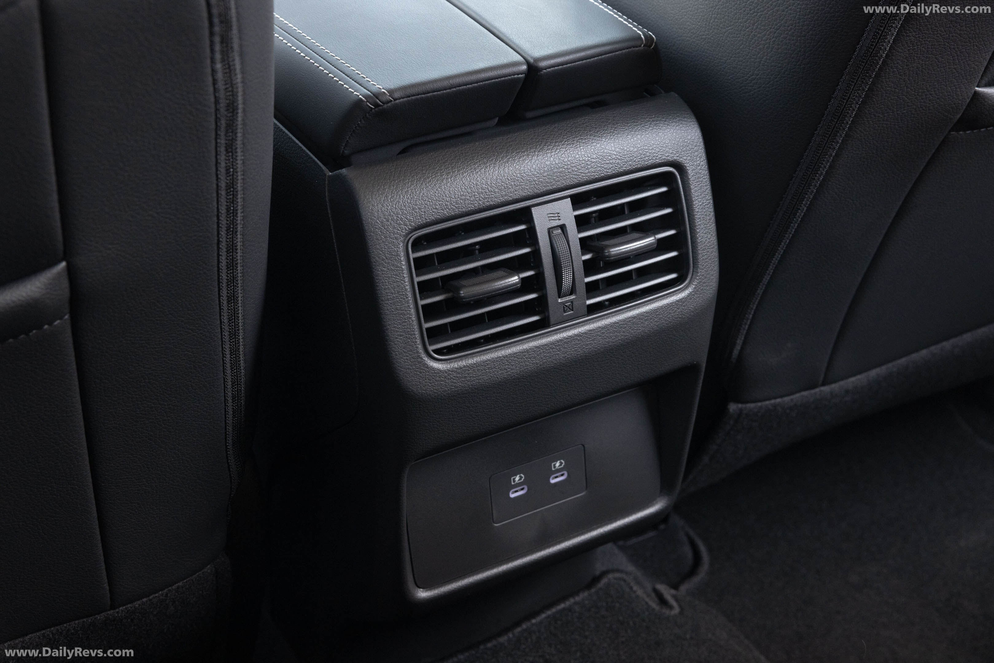 2026 Nissan X-Trail ST-L Interior