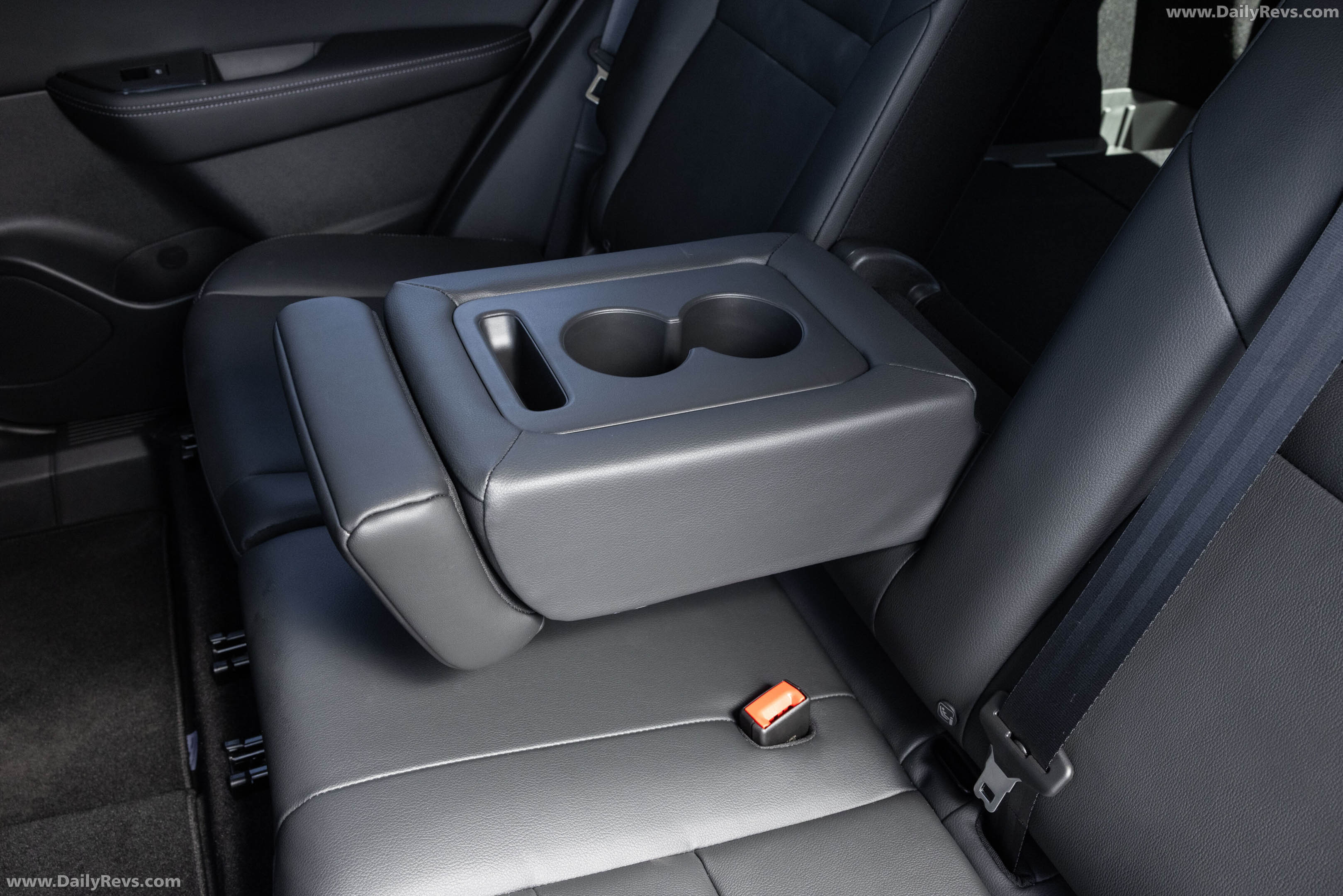 2026 Nissan X-Trail ST-L Interior