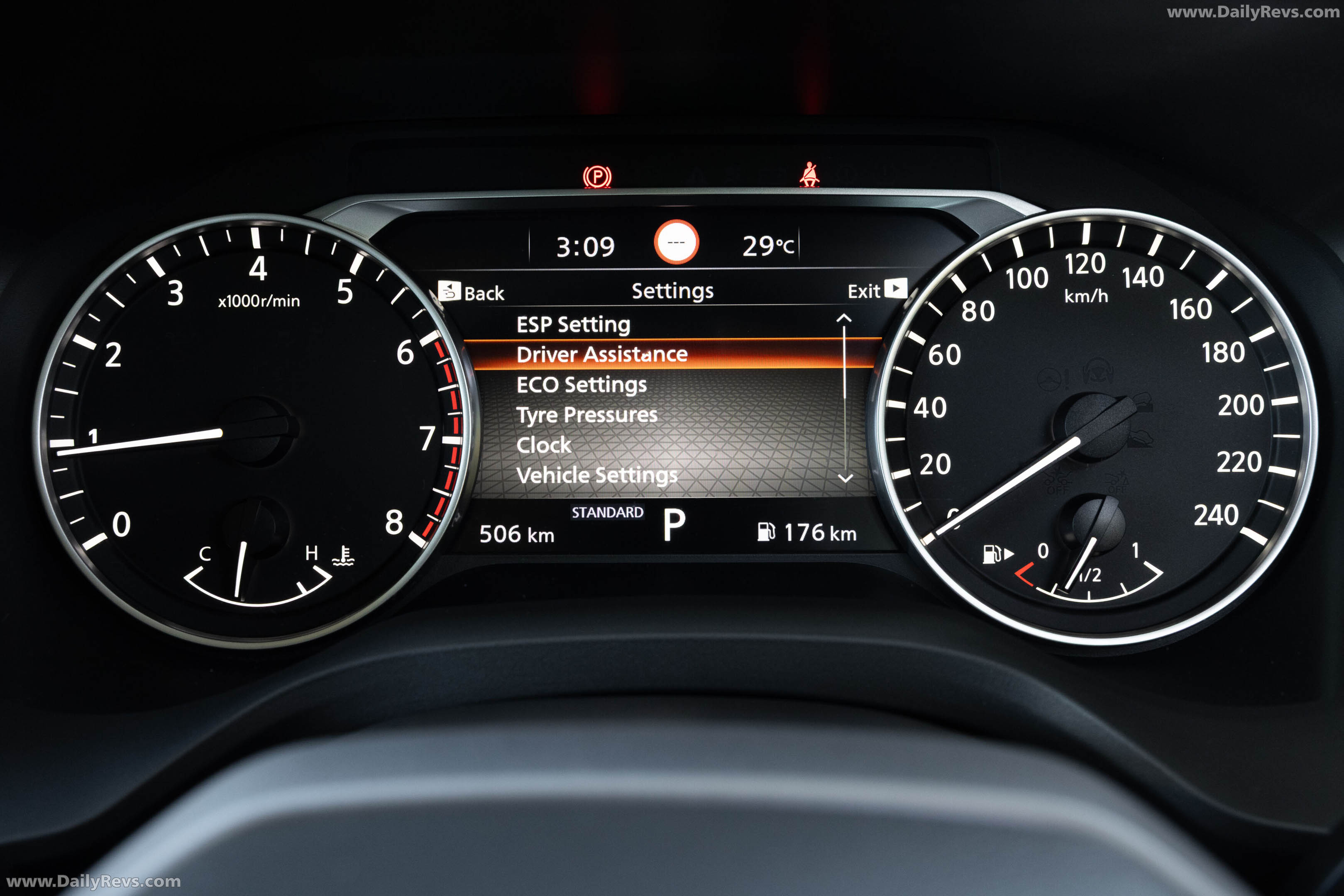 2026 Nissan X-Trail ST-L Interior