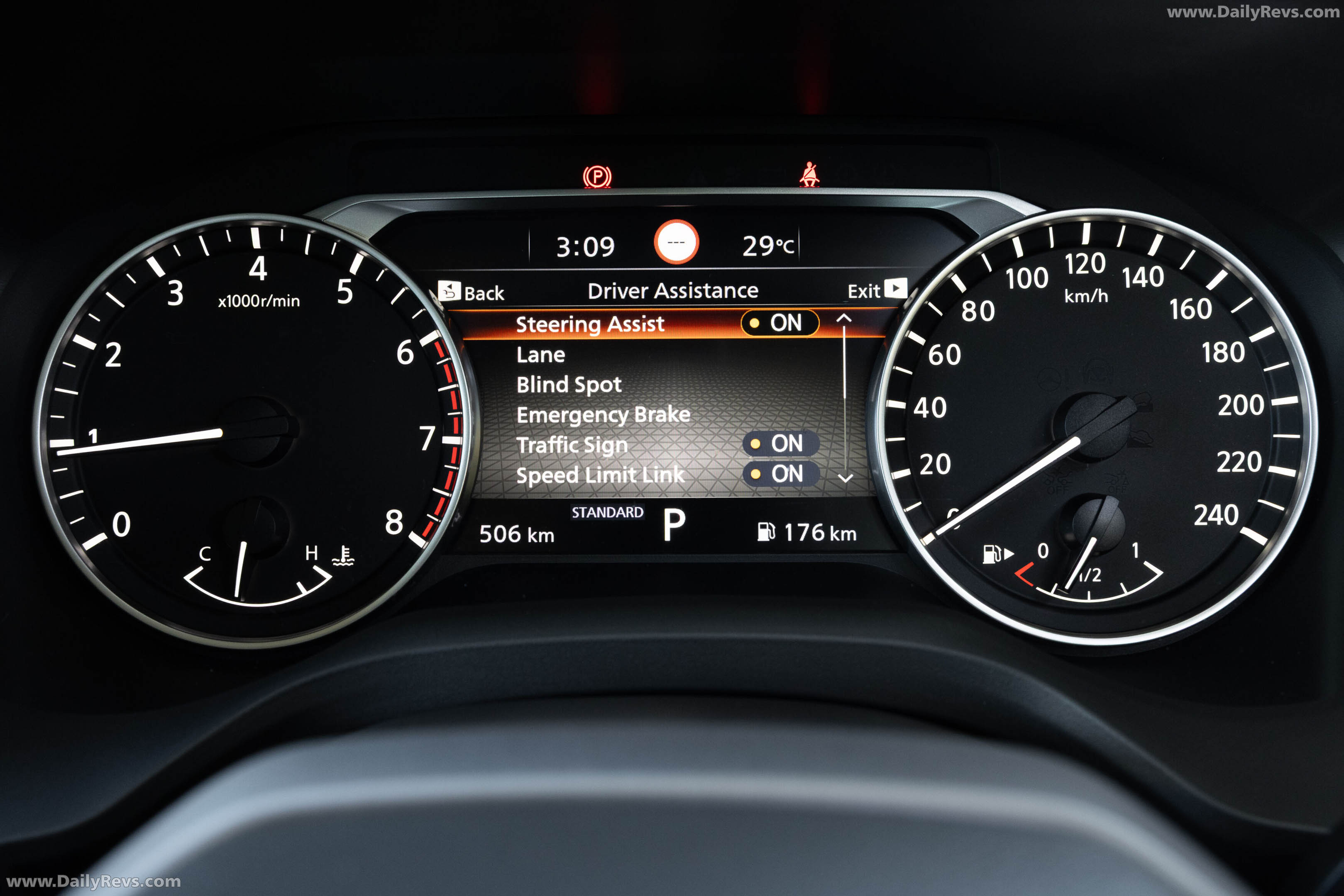 2026 Nissan X-Trail ST-L Interior