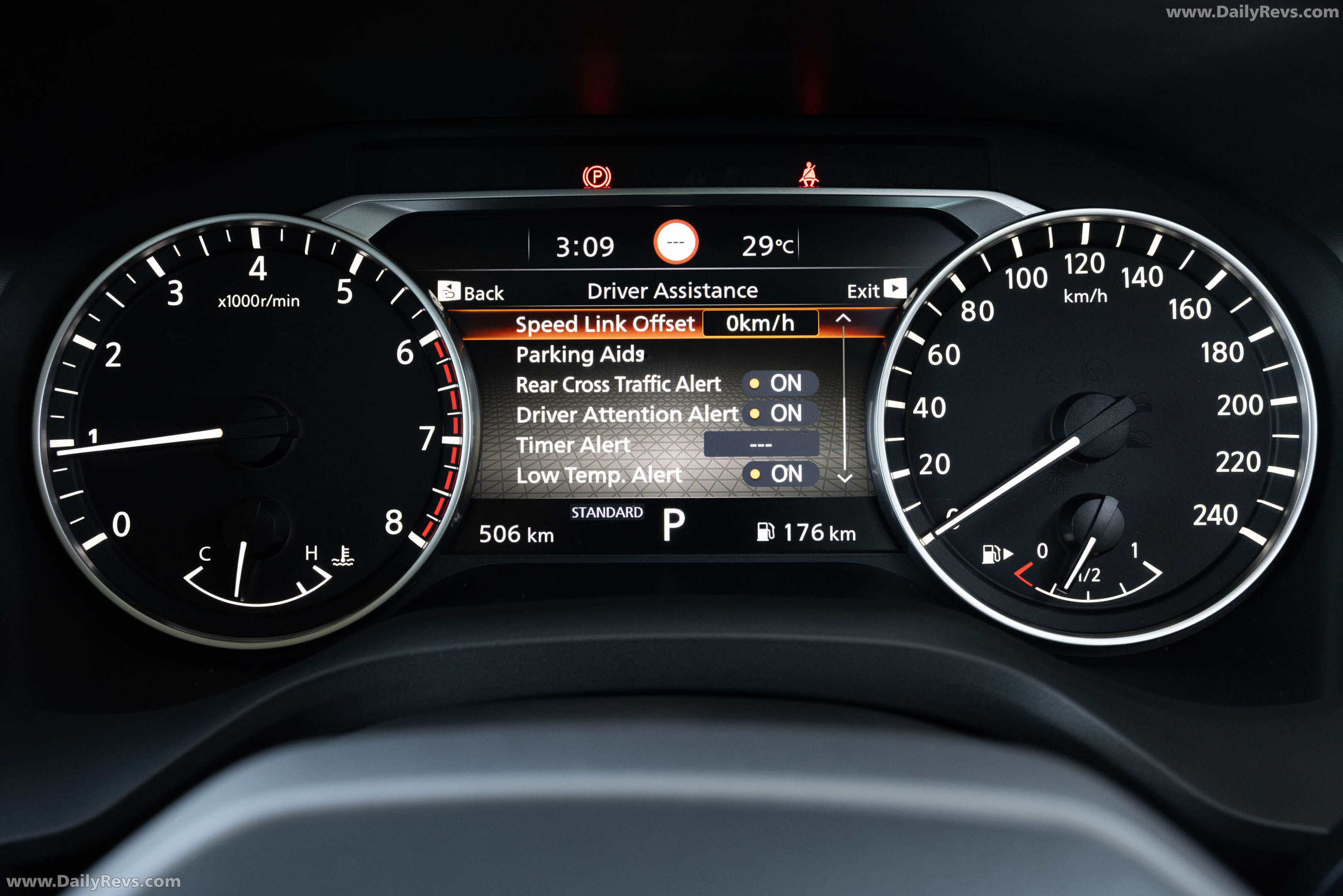2026 Nissan X-Trail ST-L Interior