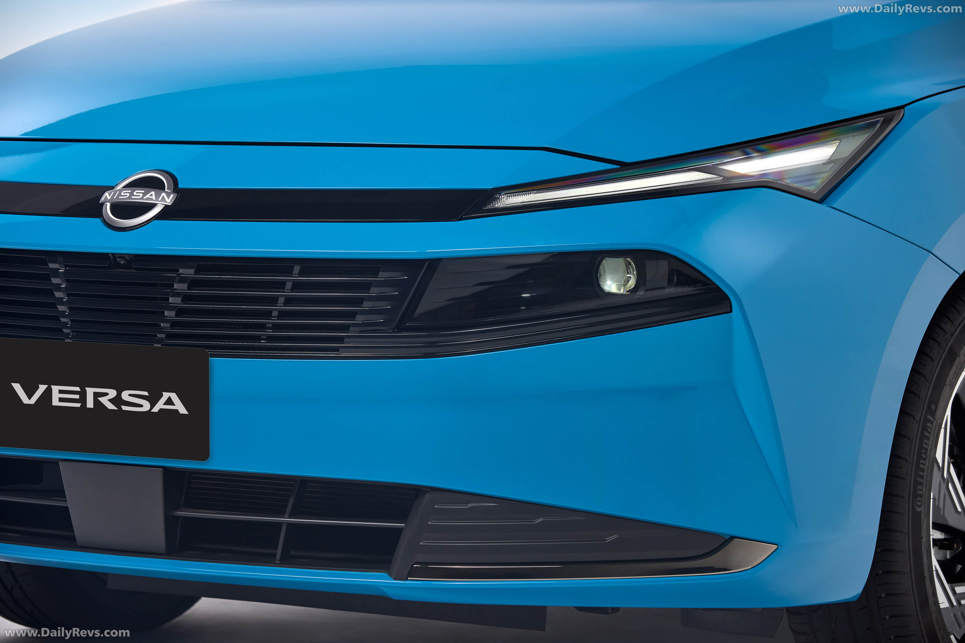 2026 Nissan Versa Exterior