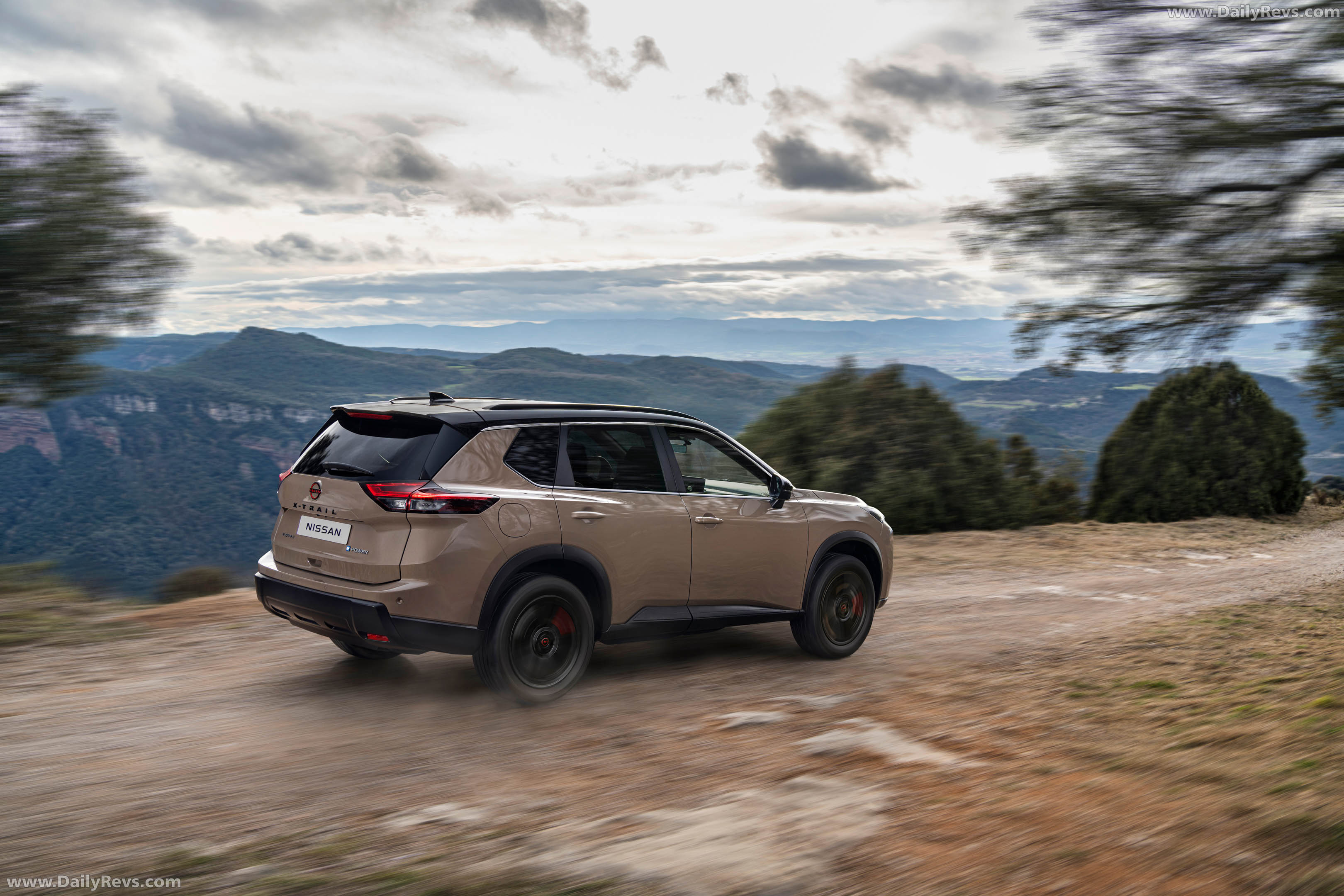 2026 Nissan X-Trail N-Trek Rear View